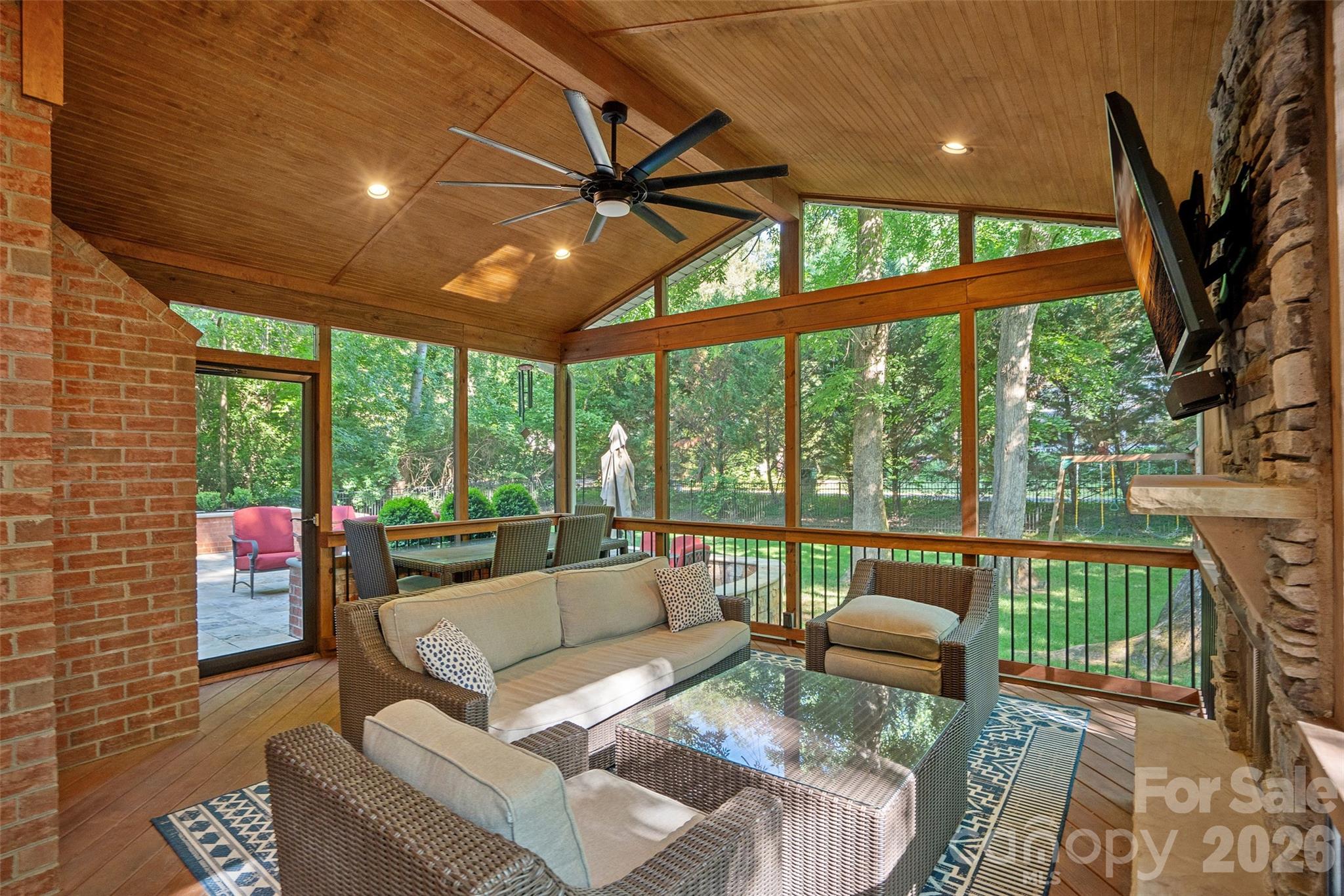 6424 Creola Road — Charlotte