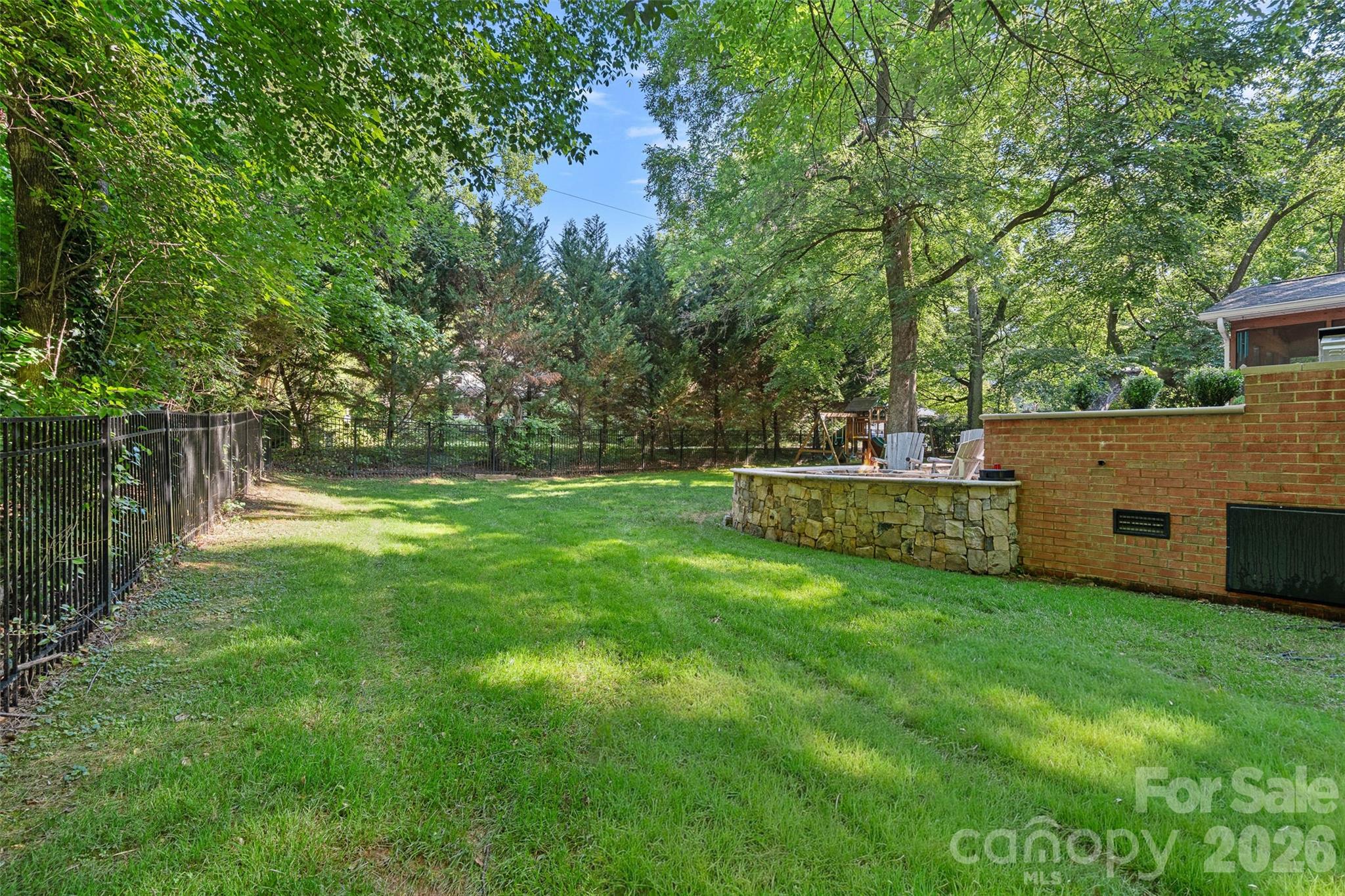 6424 Creola Road — Charlotte