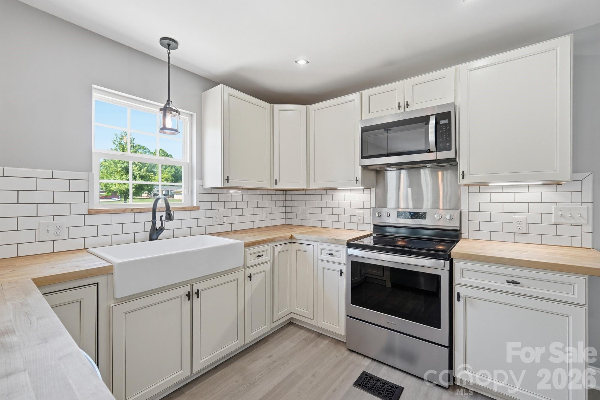 1001 Noles Drive — Mount Holly