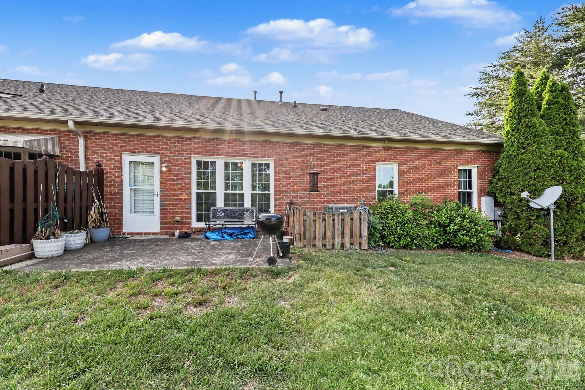 411 Northbridge Drive — High Point
