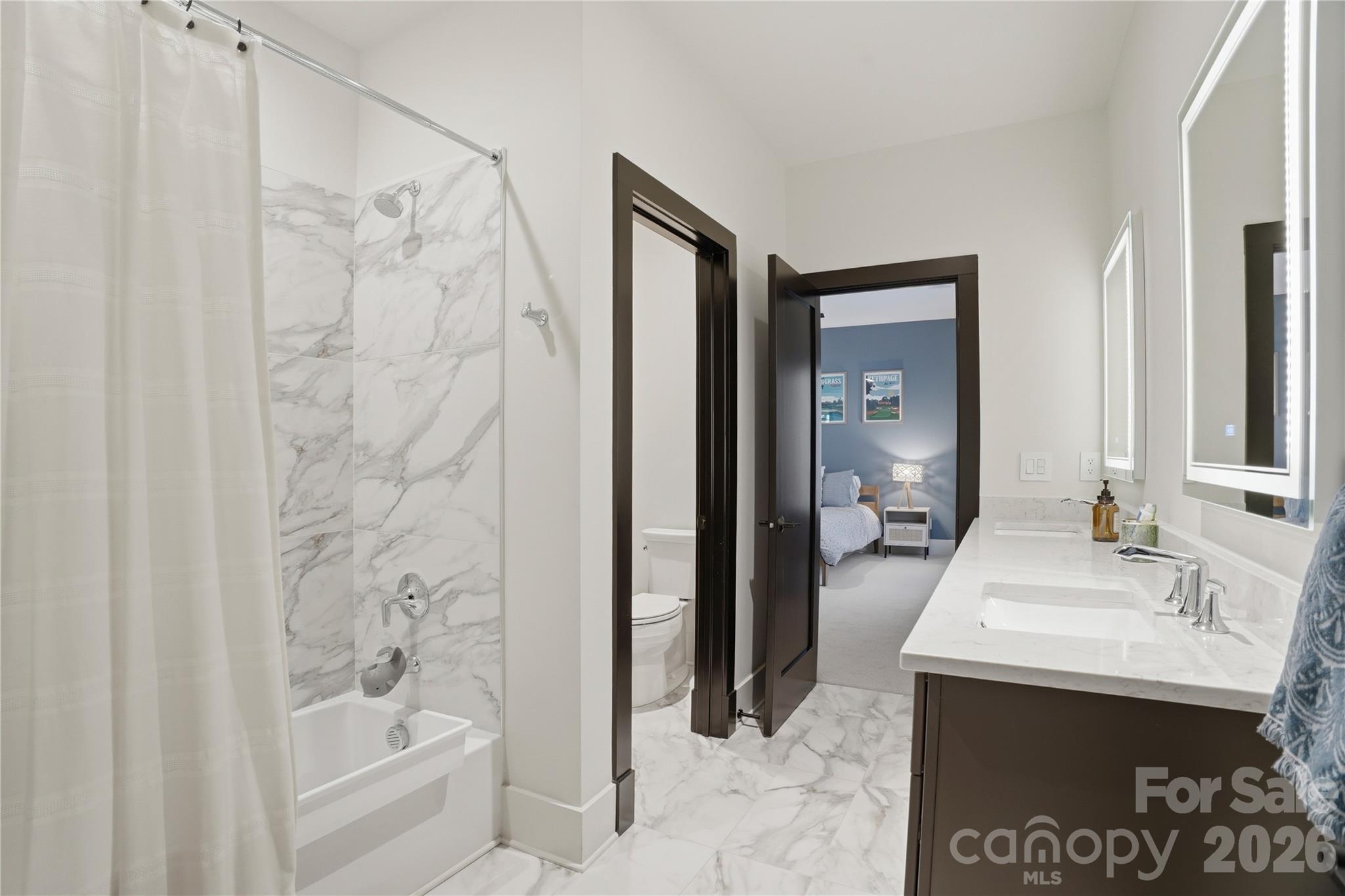 5408 Carmel Road — Charlotte
