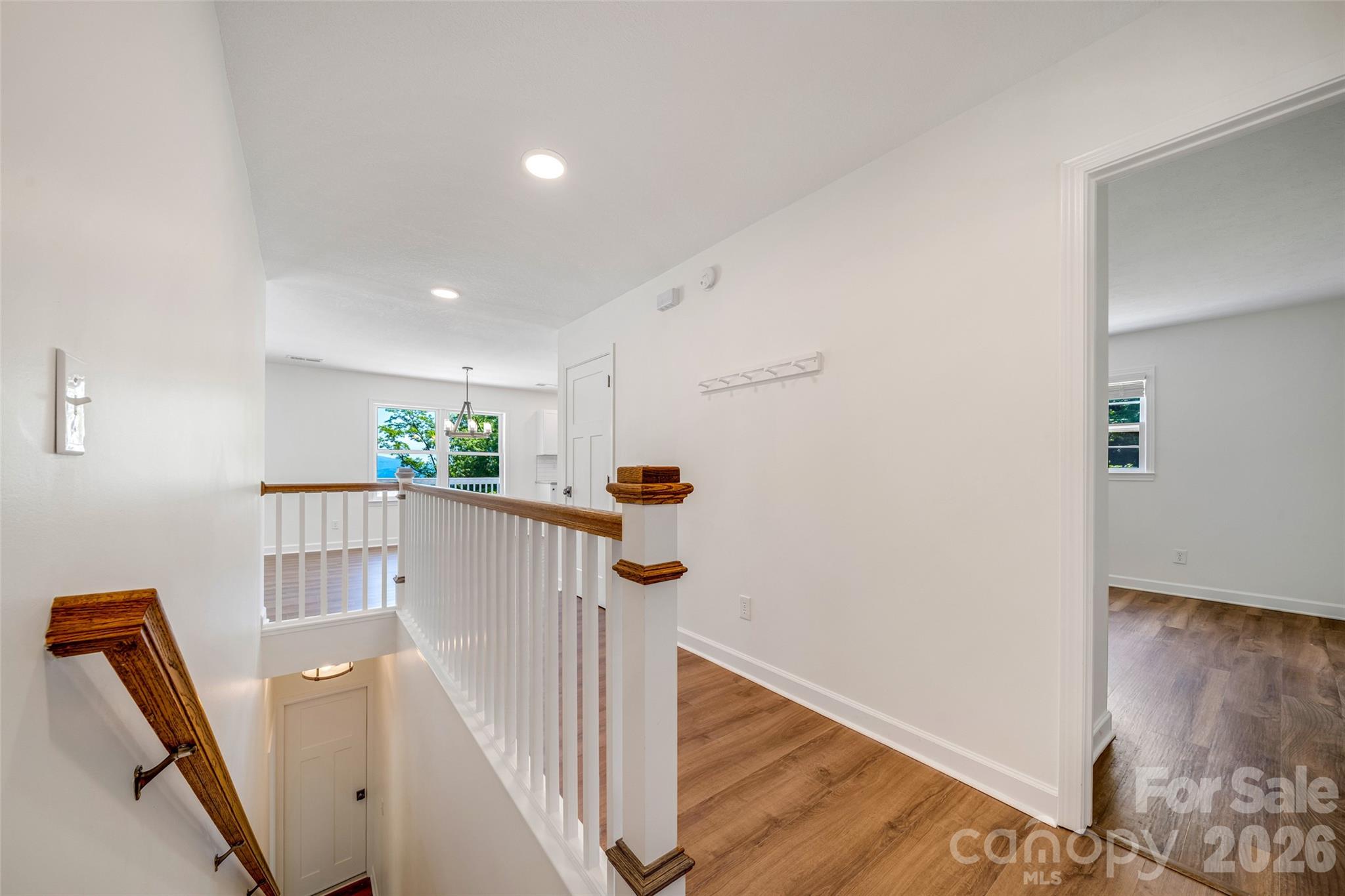 69 Milburn Lane — Hendersonville
