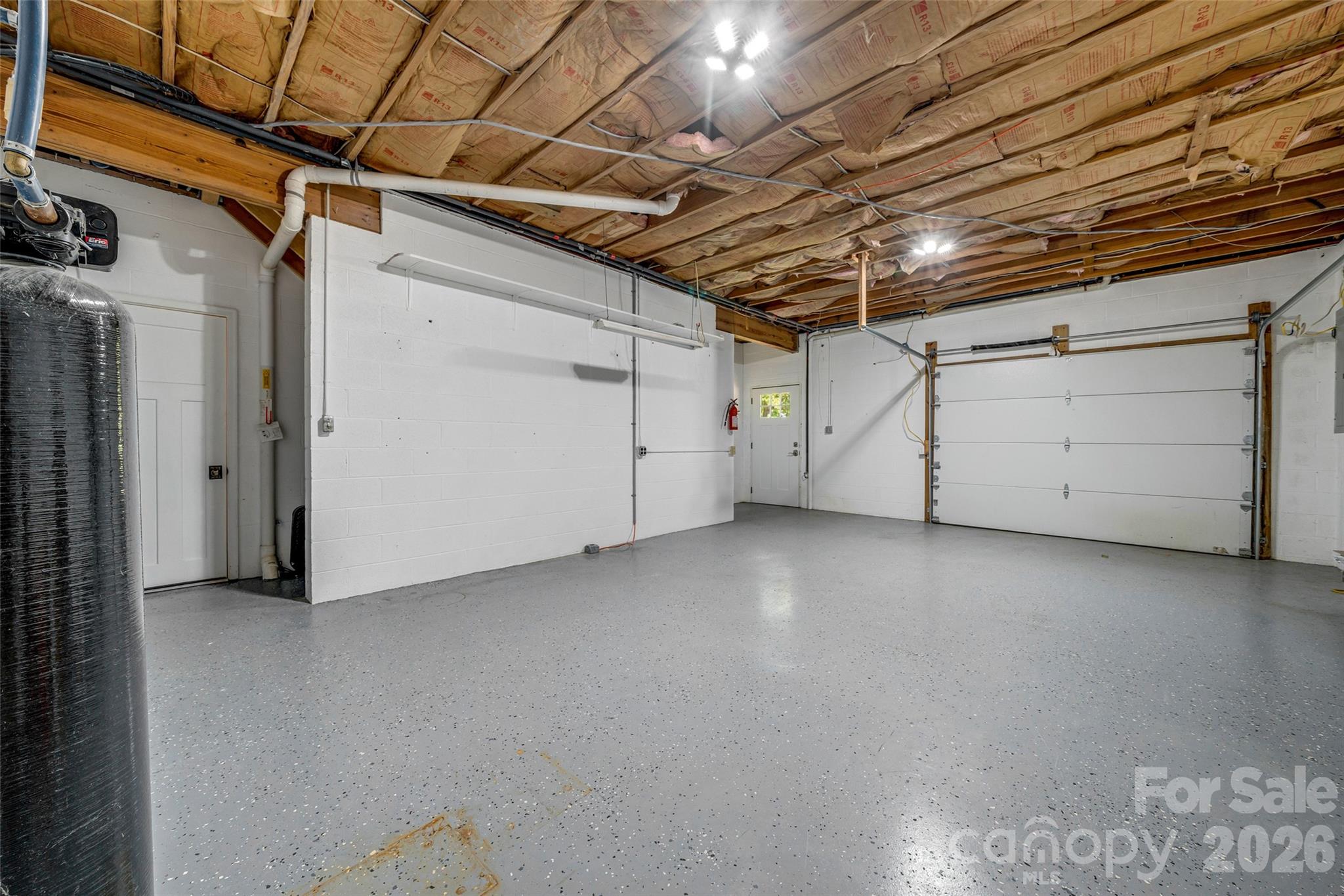 69 Milburn Lane — Hendersonville
