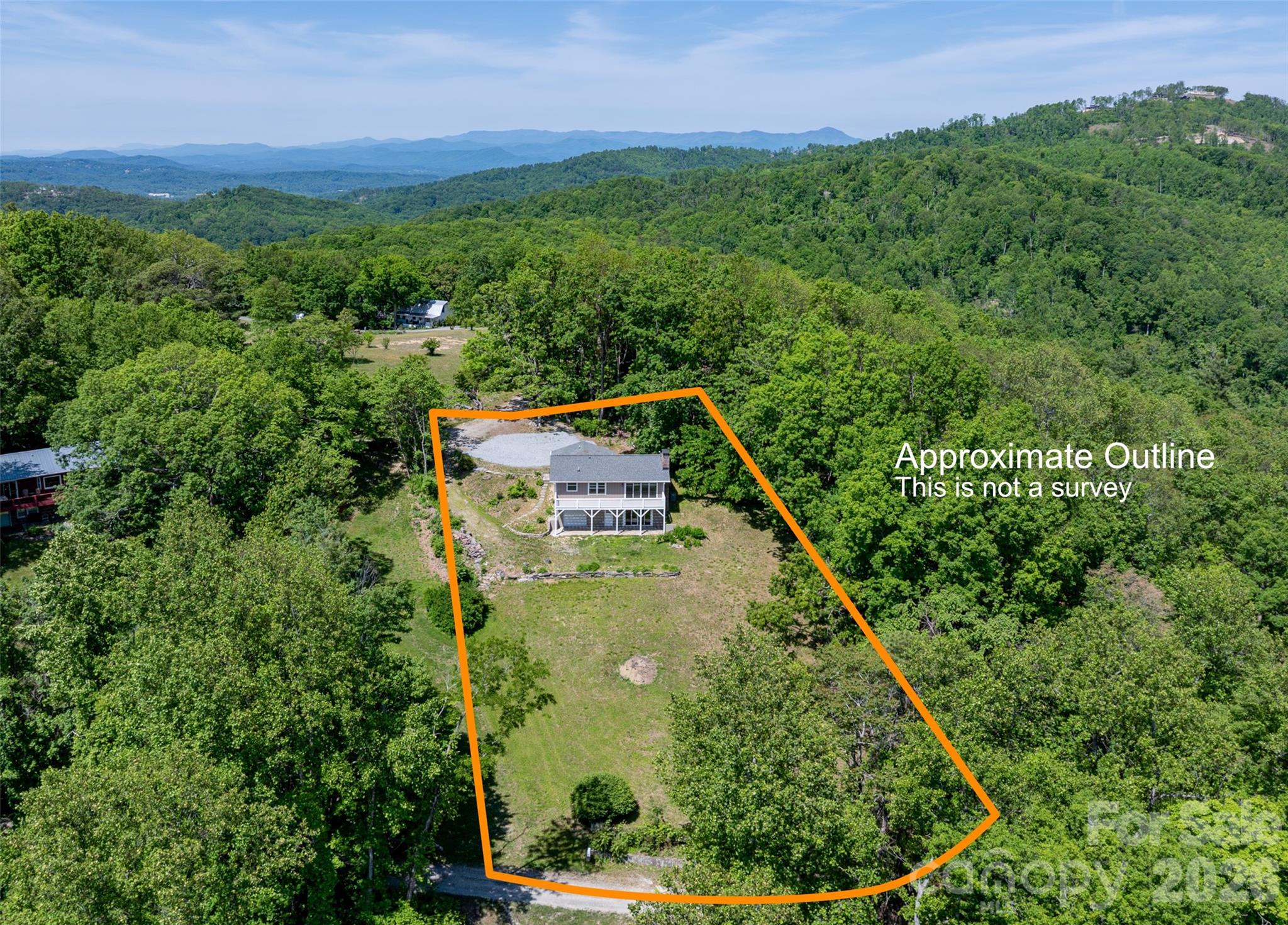 69 Milburn Lane — Hendersonville
