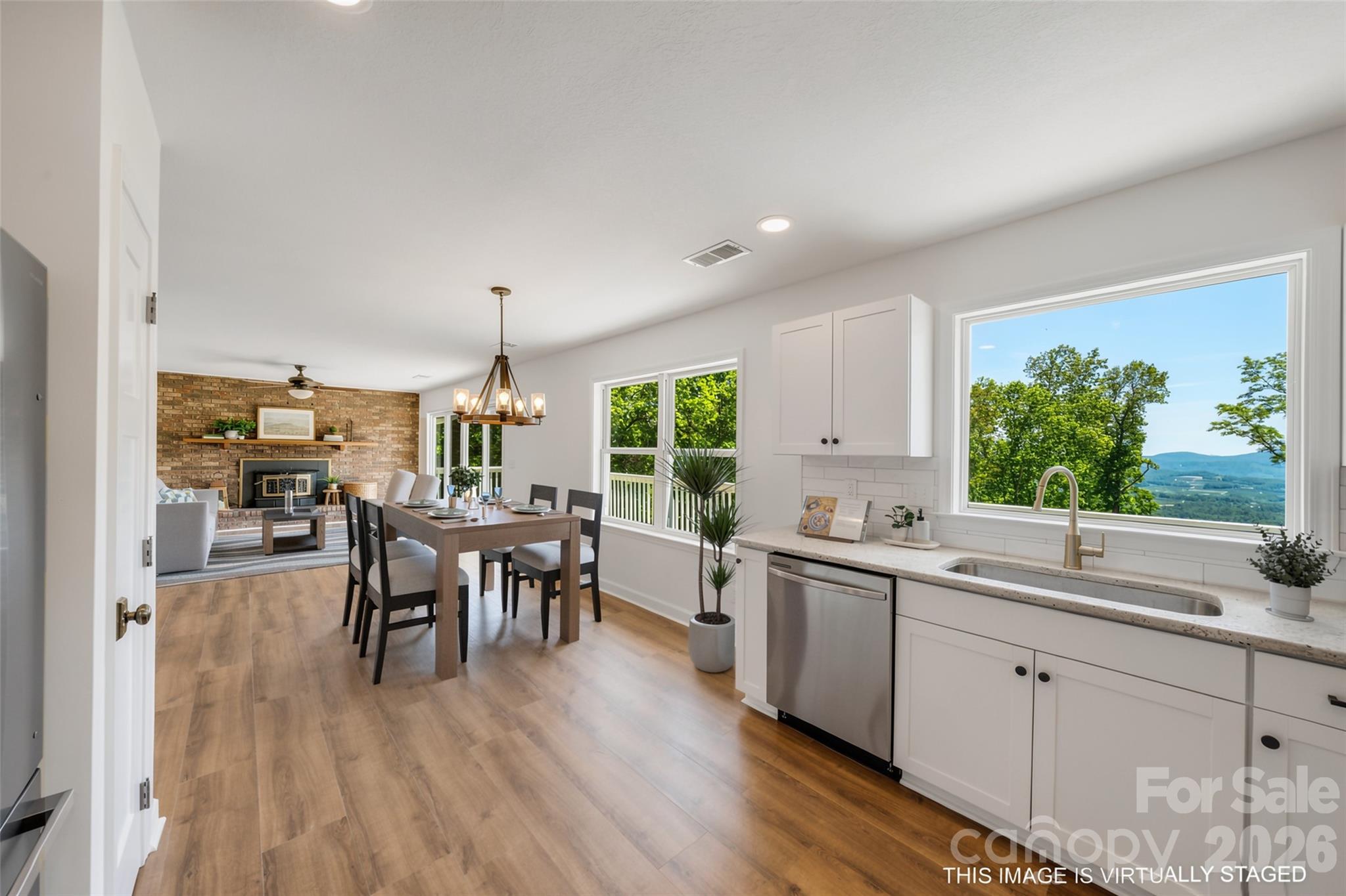 69 Milburn Lane — Hendersonville