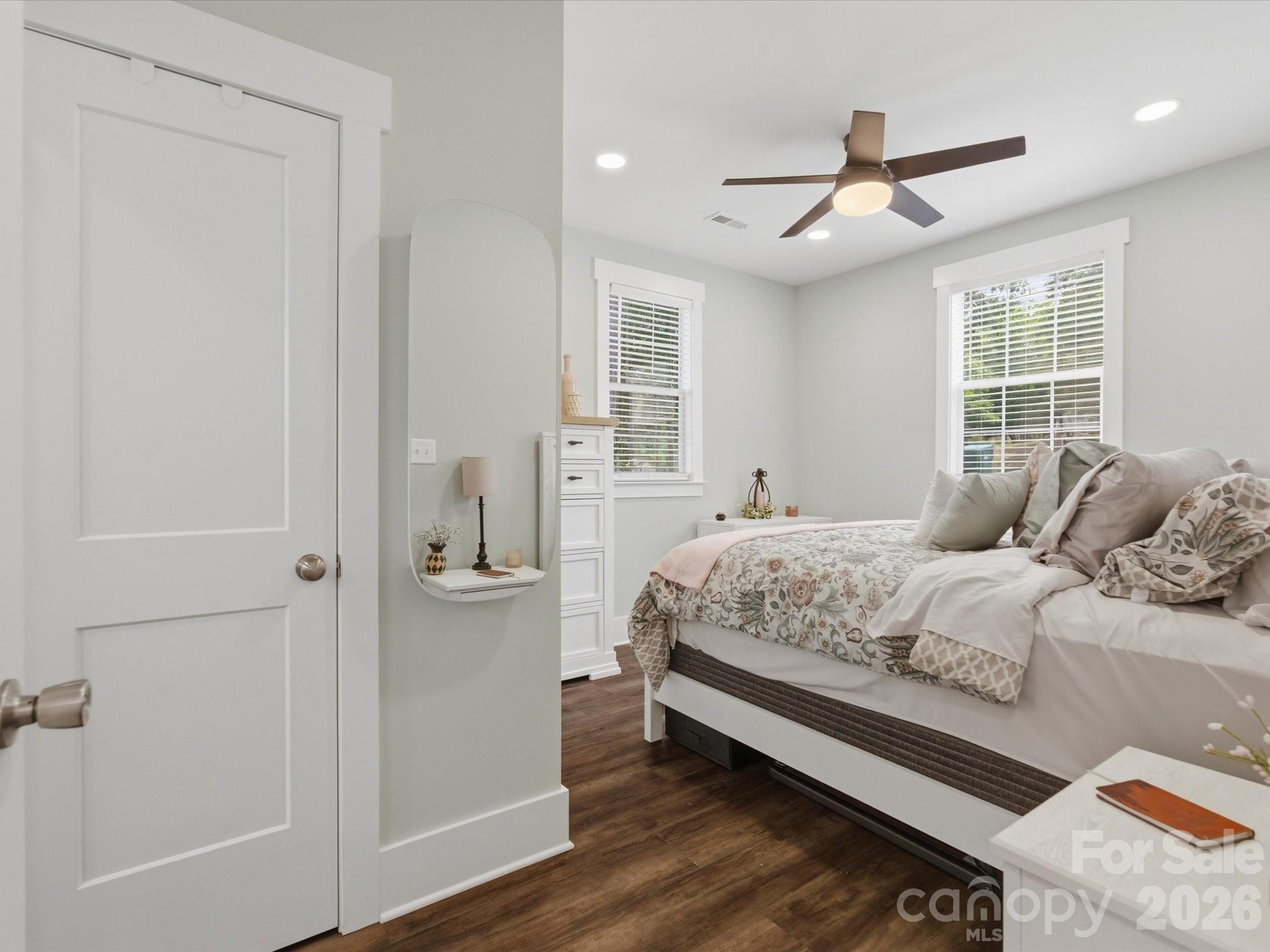 562 Lake Head Road — Norwood