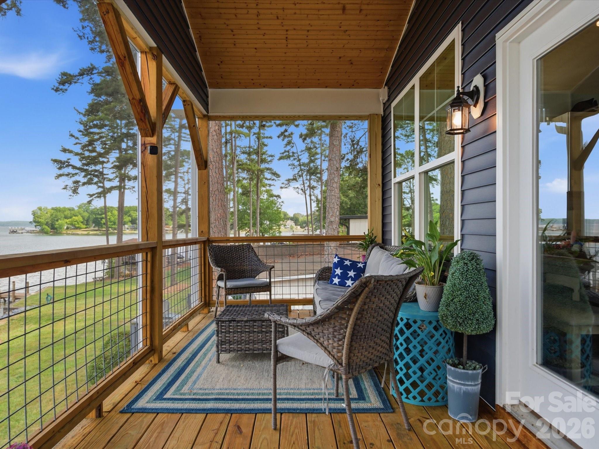 562 Lake Head Road — Norwood