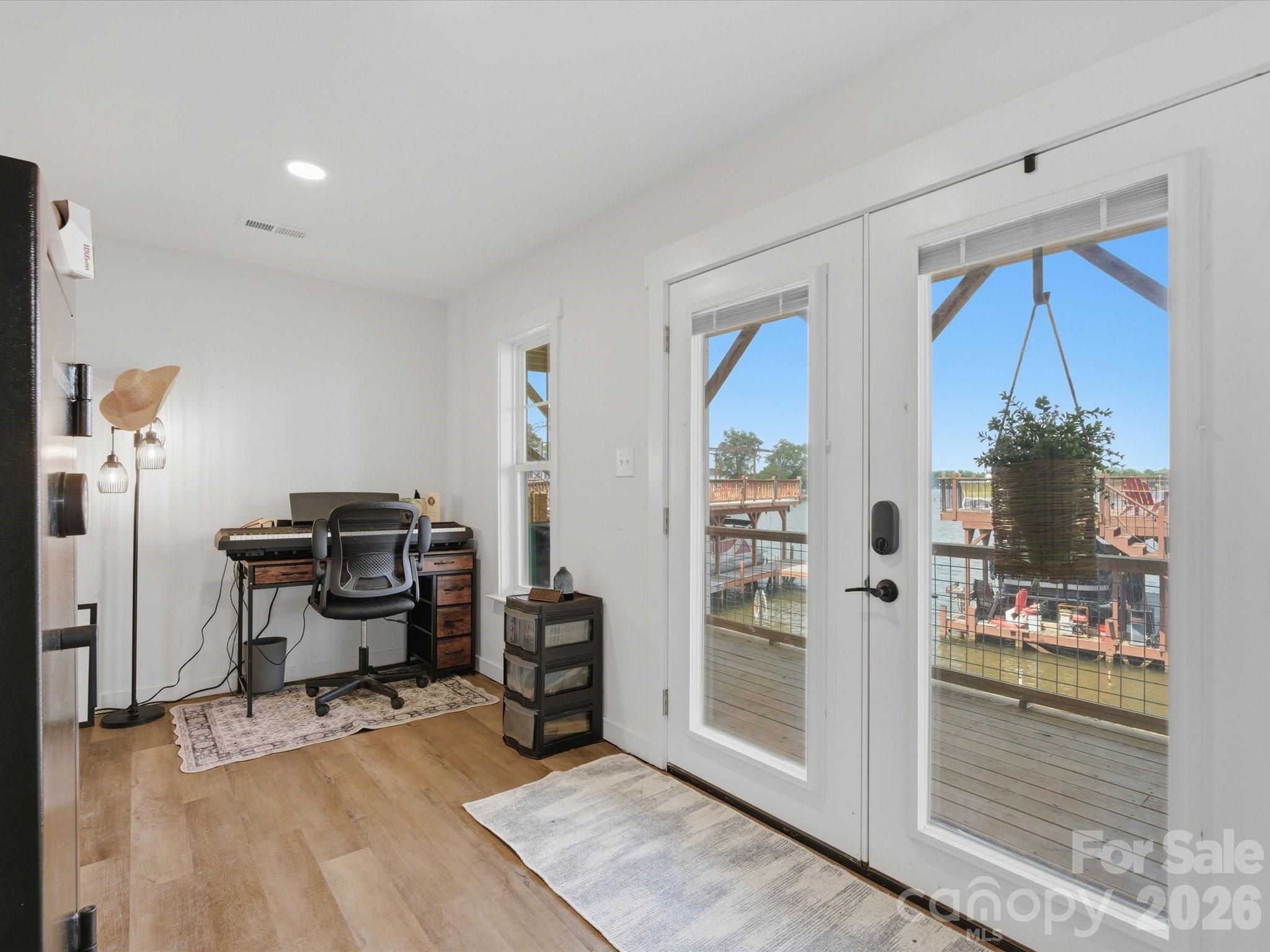 562 Lake Head Road — Norwood