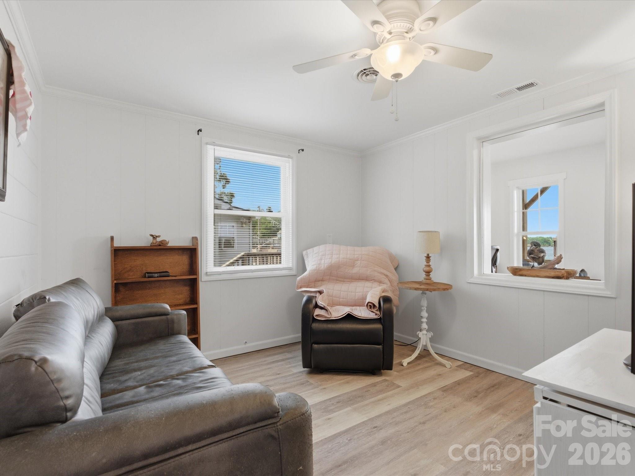 562 Lake Head Road — Norwood