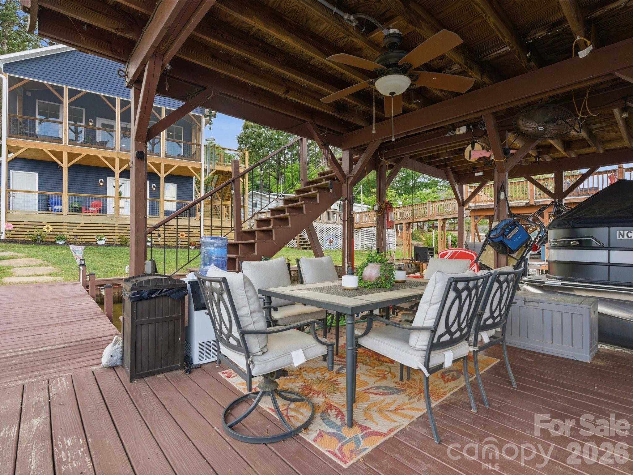 562 Lake Head Road — Norwood