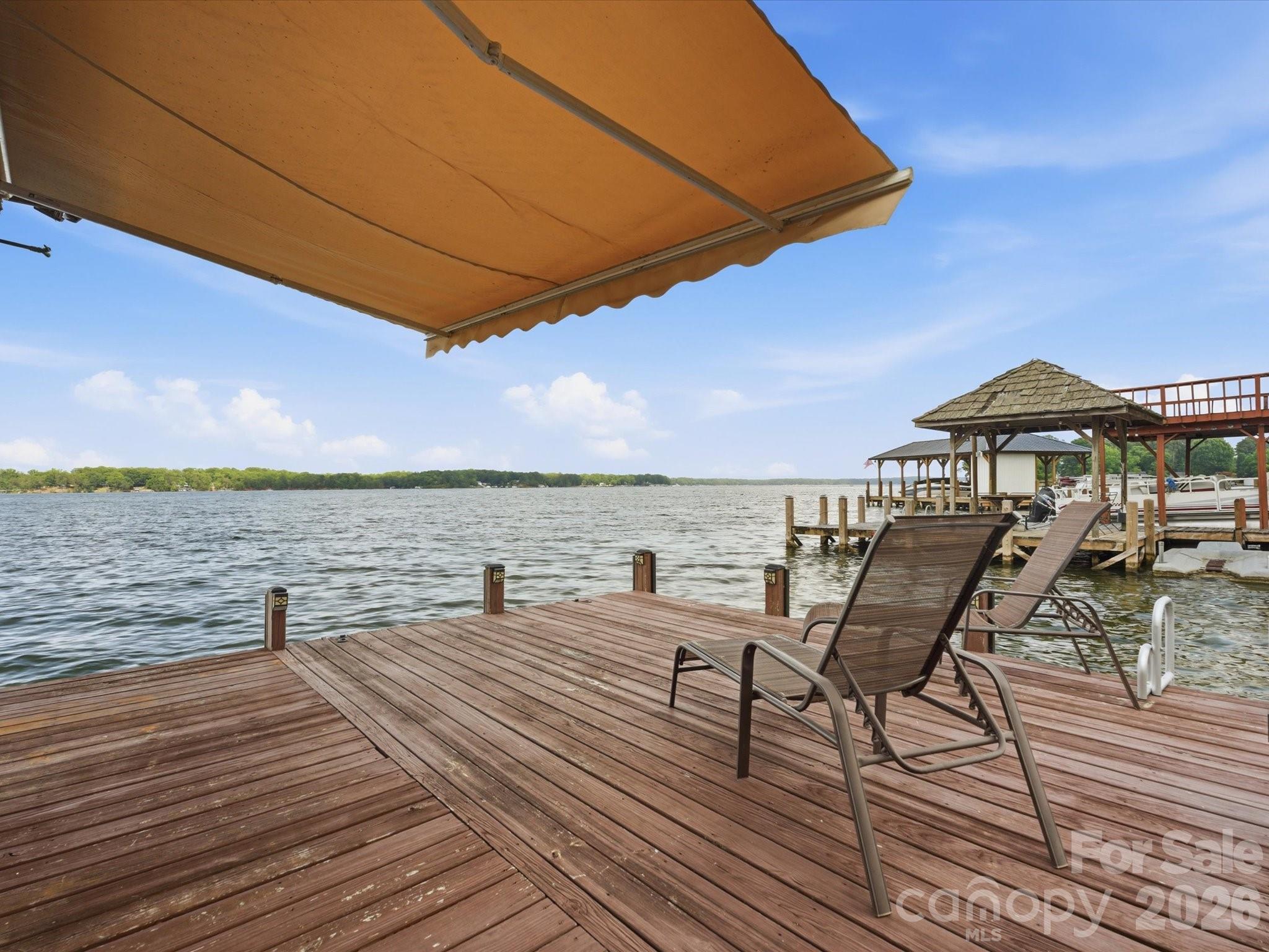 562 Lake Head Road — Norwood