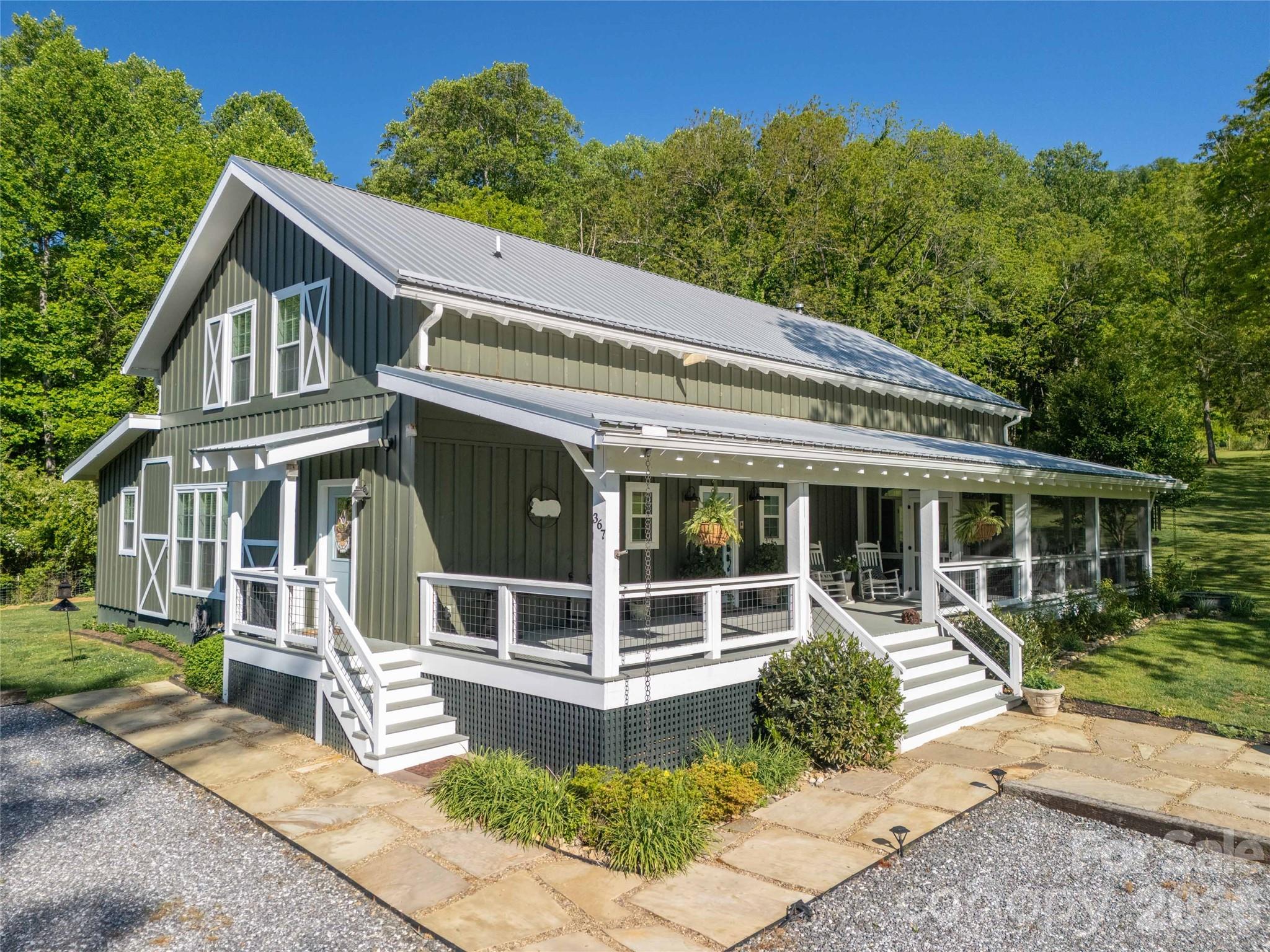 367 Nannys Lane — Sylva