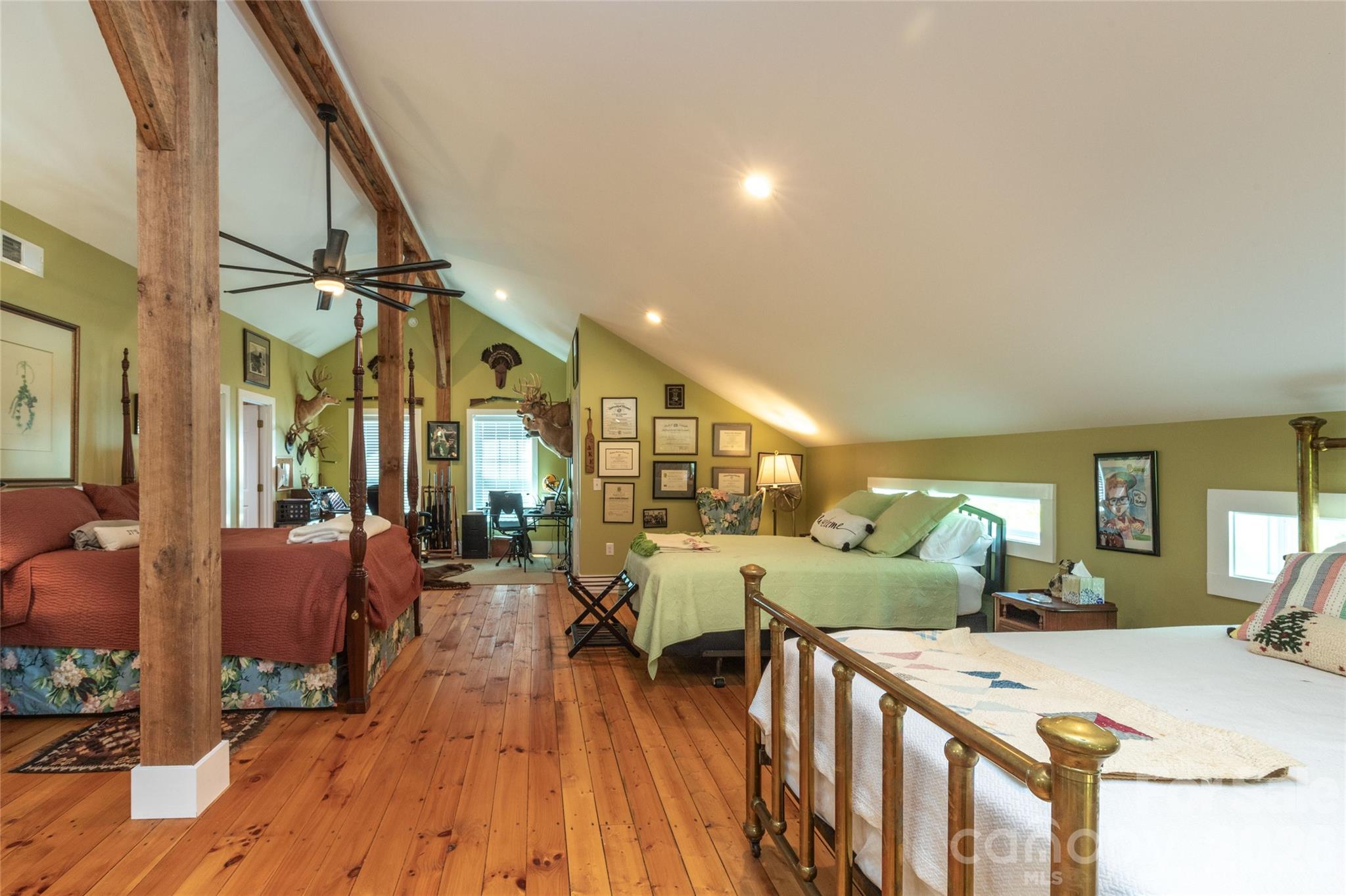 367 Nannys Lane — Sylva
