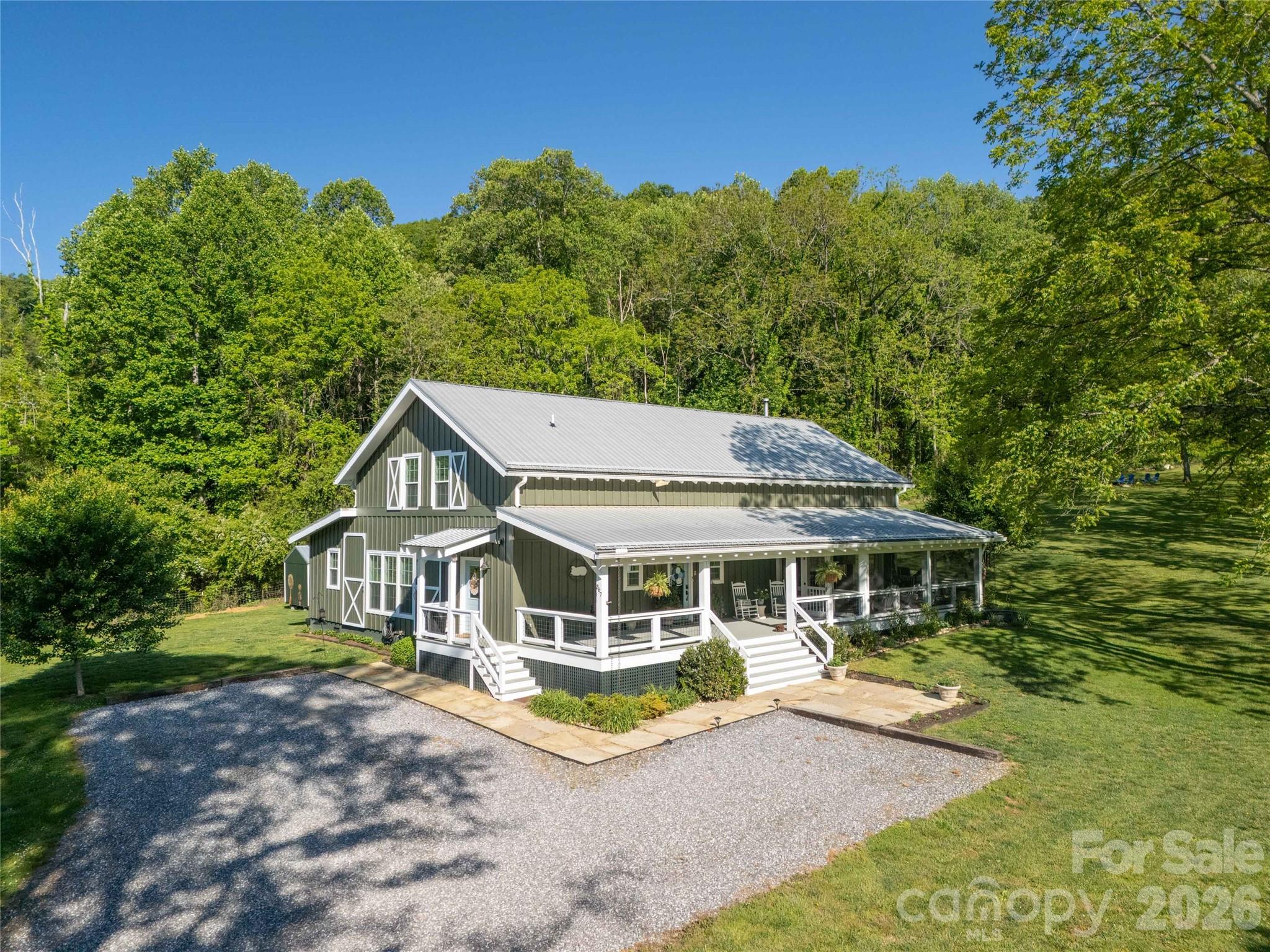 367 Nannys Lane — Sylva