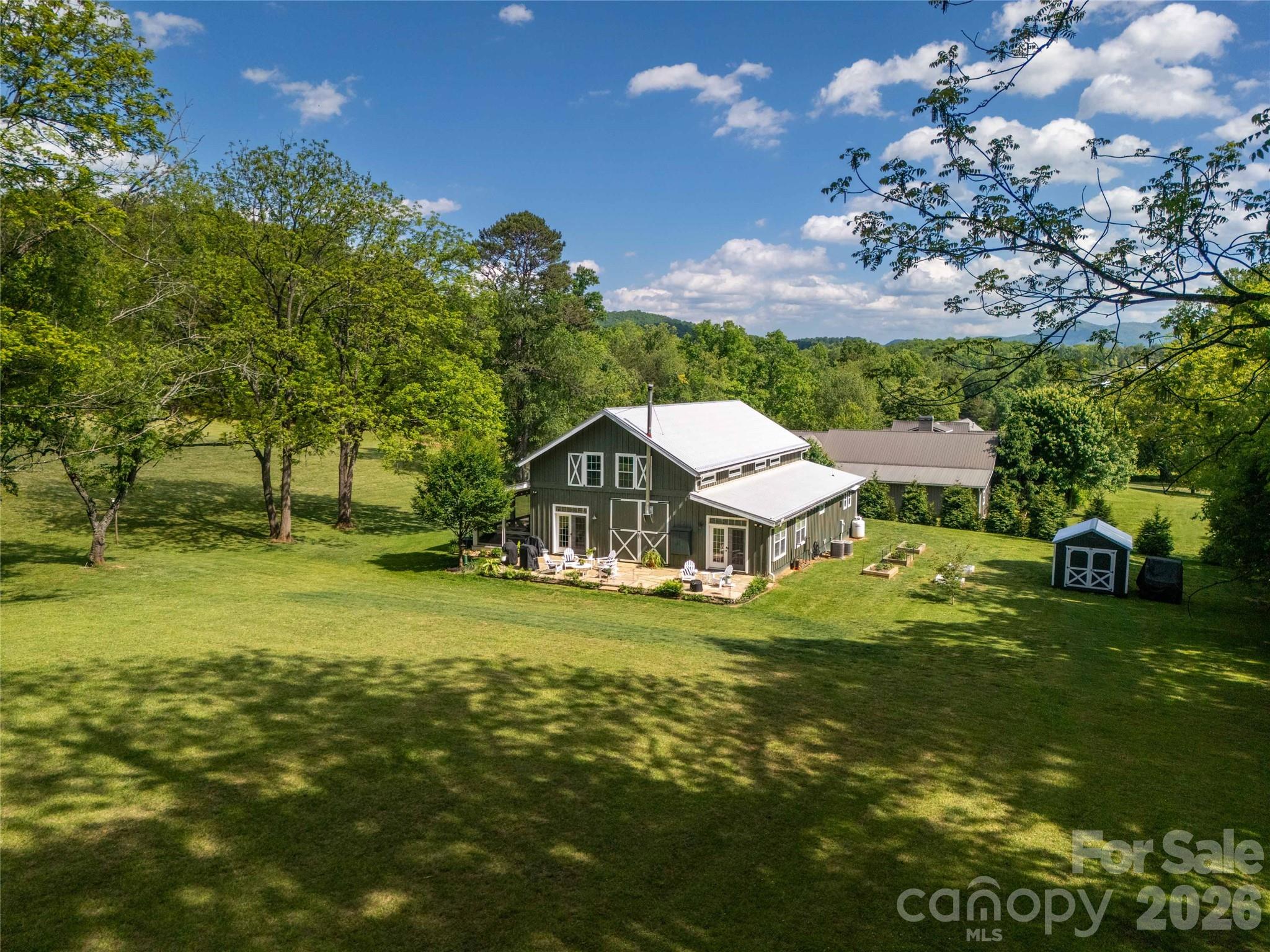 367 Nannys Lane — Sylva