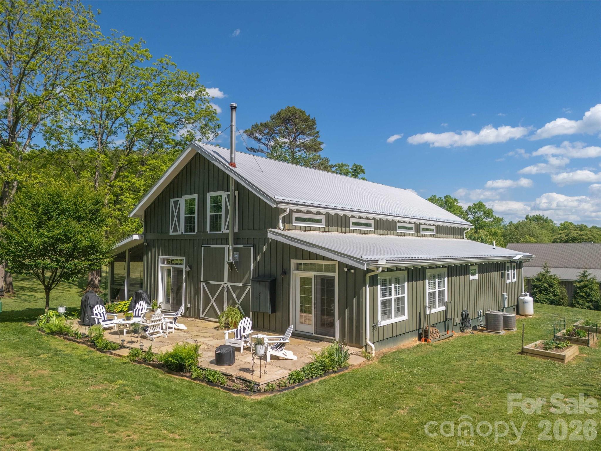 367 Nannys Lane — Sylva