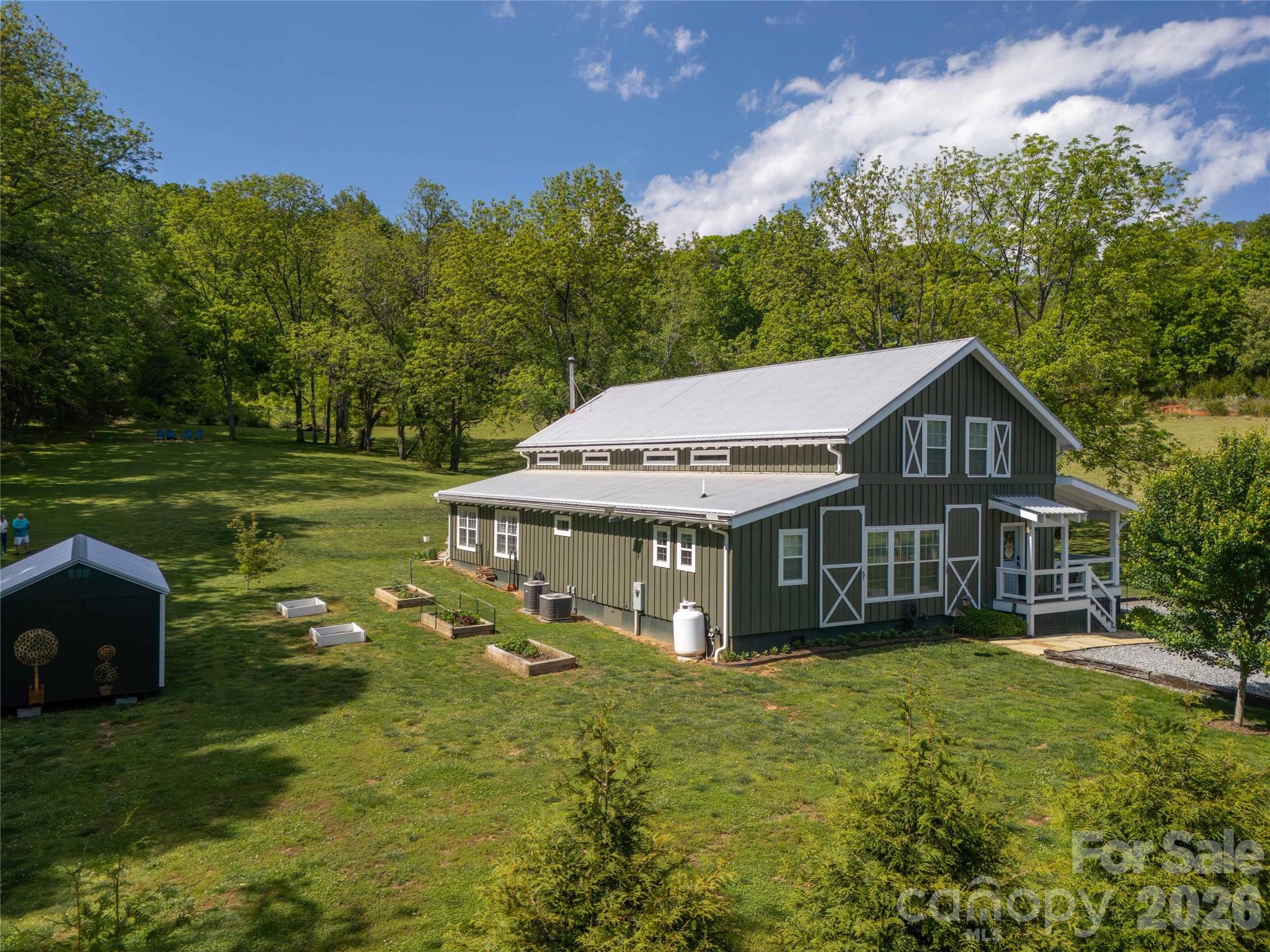 367 Nannys Lane — Sylva