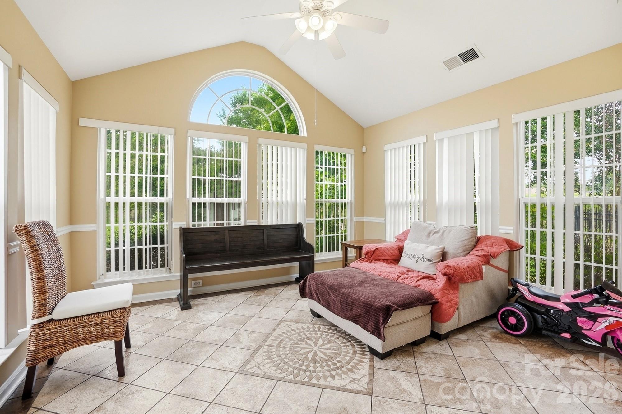 12610 Skymaster Court — Charlotte
