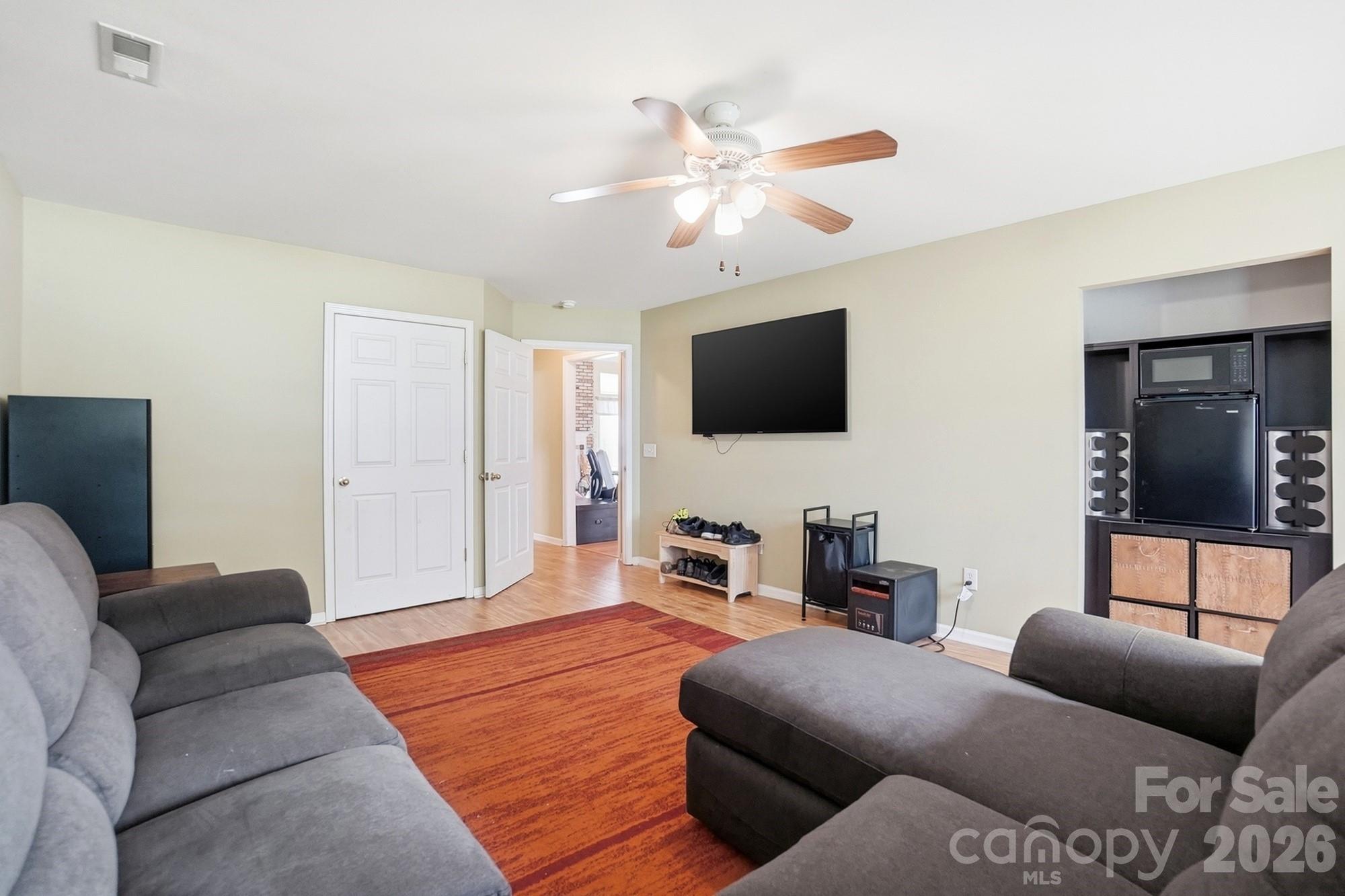 12610 Skymaster Court — Charlotte