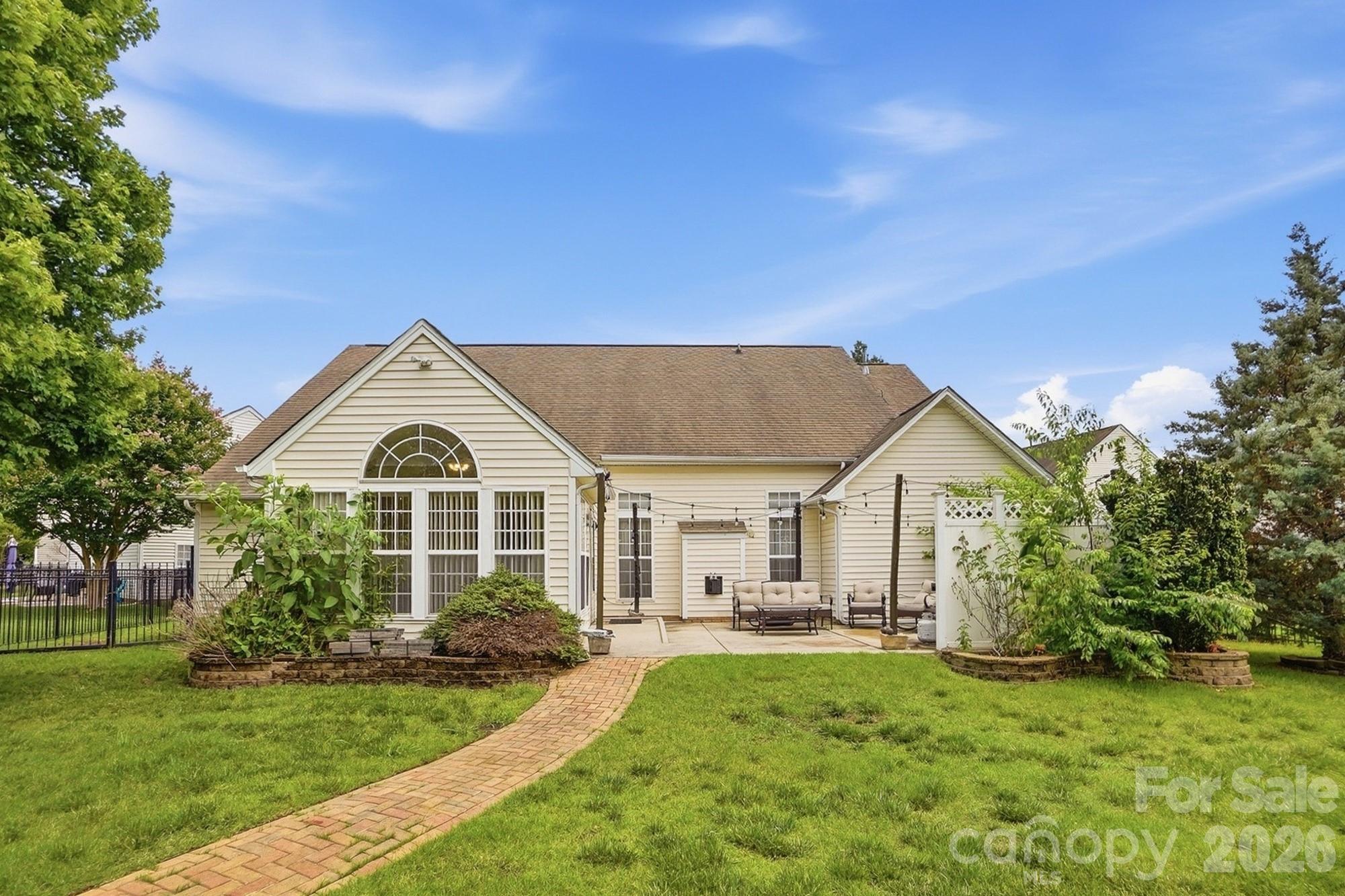 12610 Skymaster Court — Charlotte