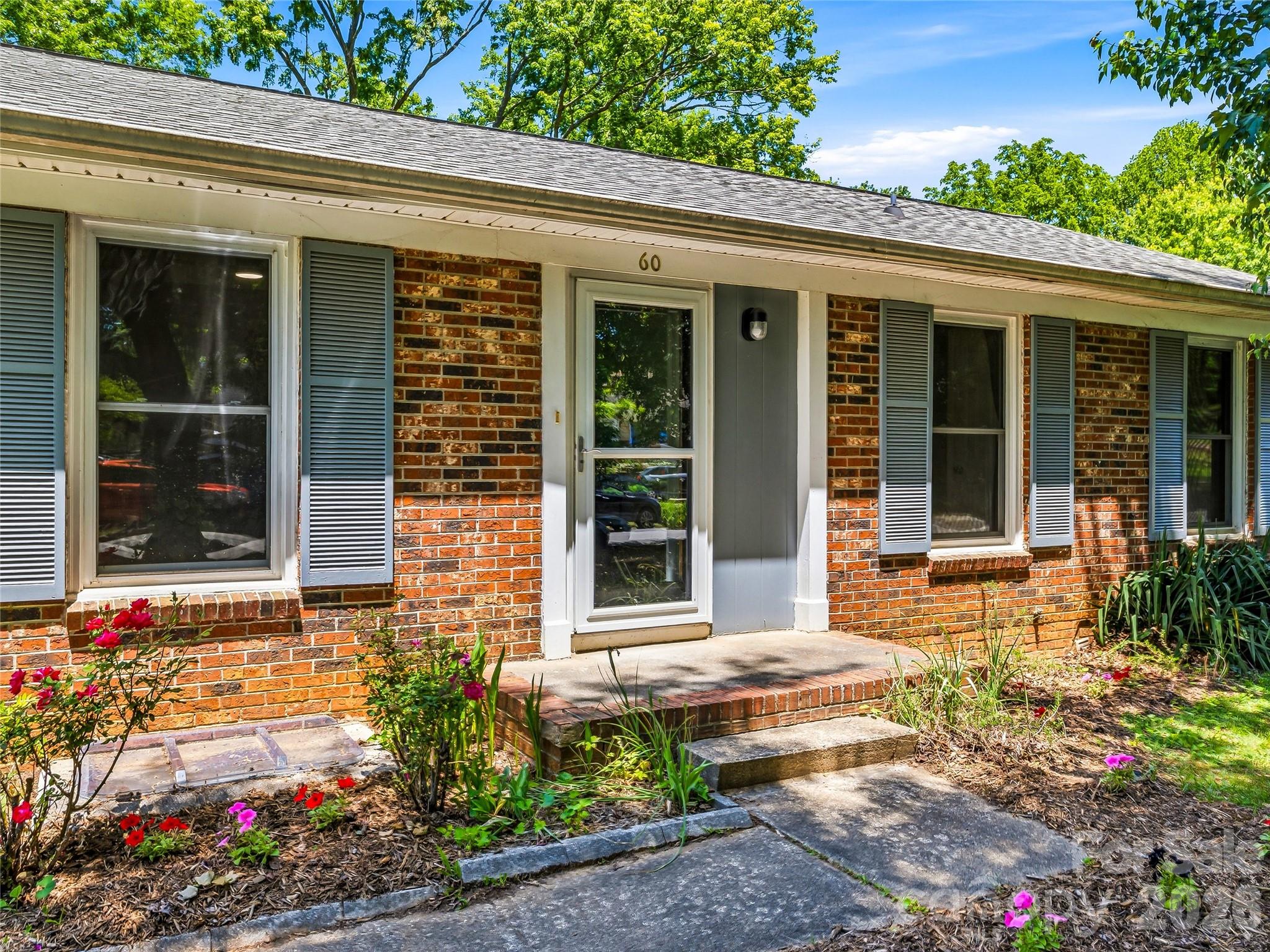 60 Skyview Terrace — Asheville