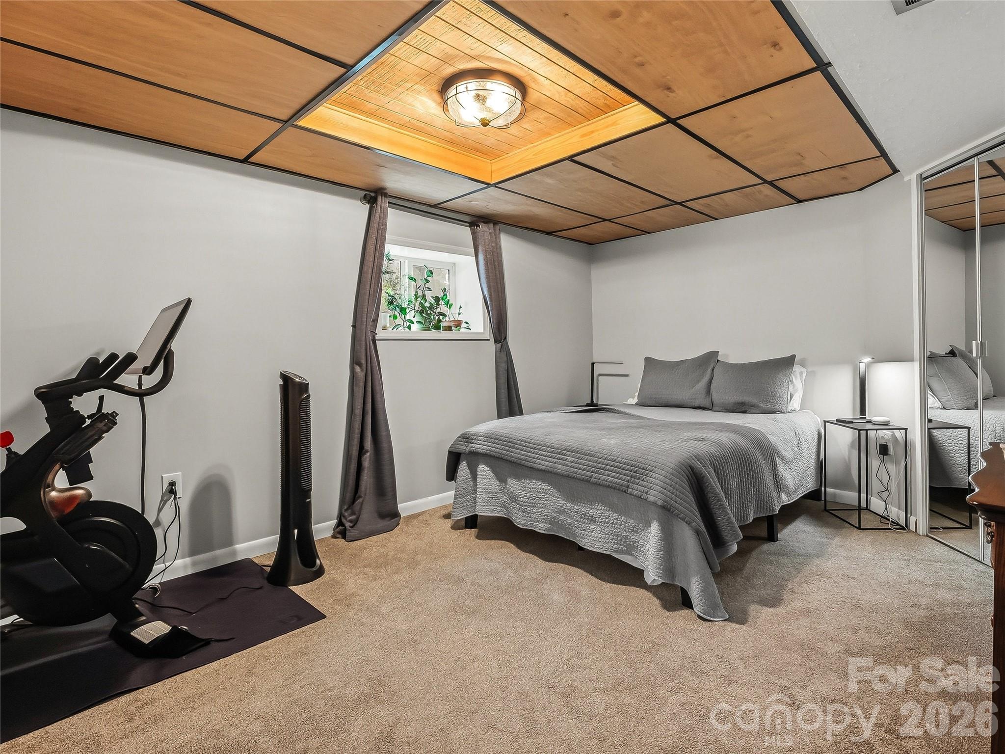 60 Skyview Terrace — Asheville