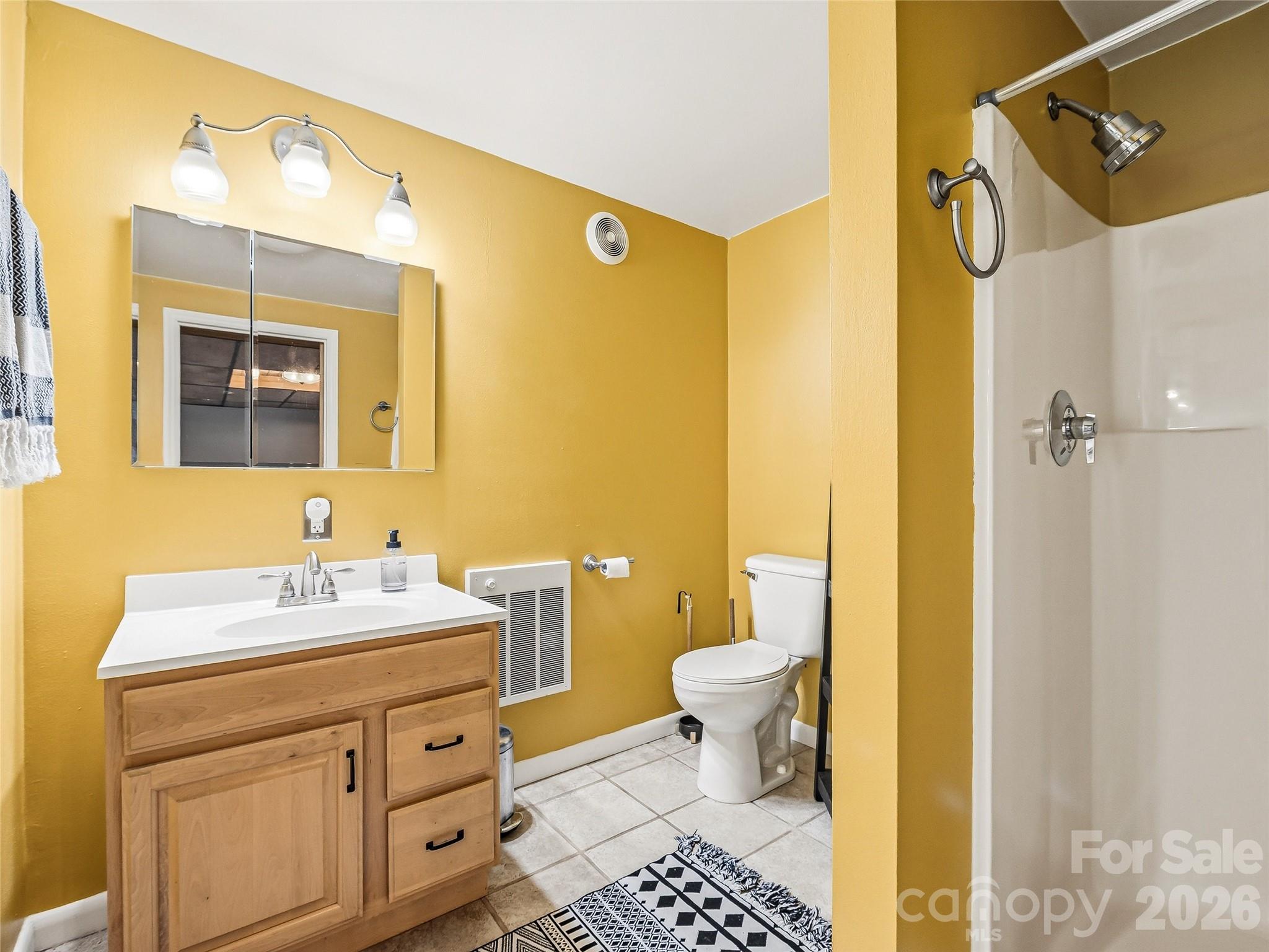 60 Skyview Terrace — Asheville