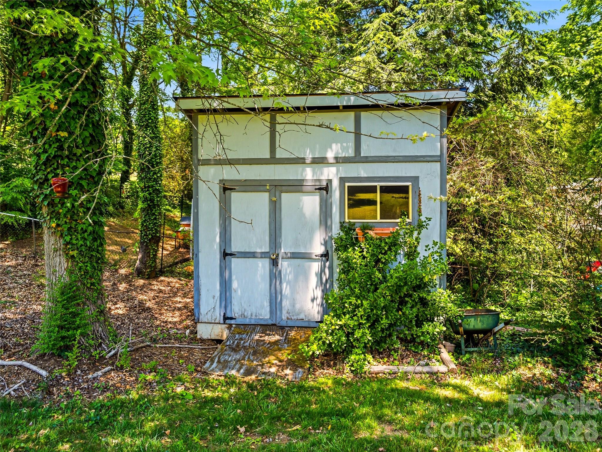 60 Skyview Terrace — Asheville
