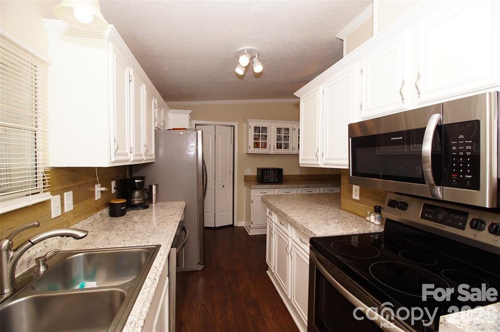 7010 Executive Circle — Denver