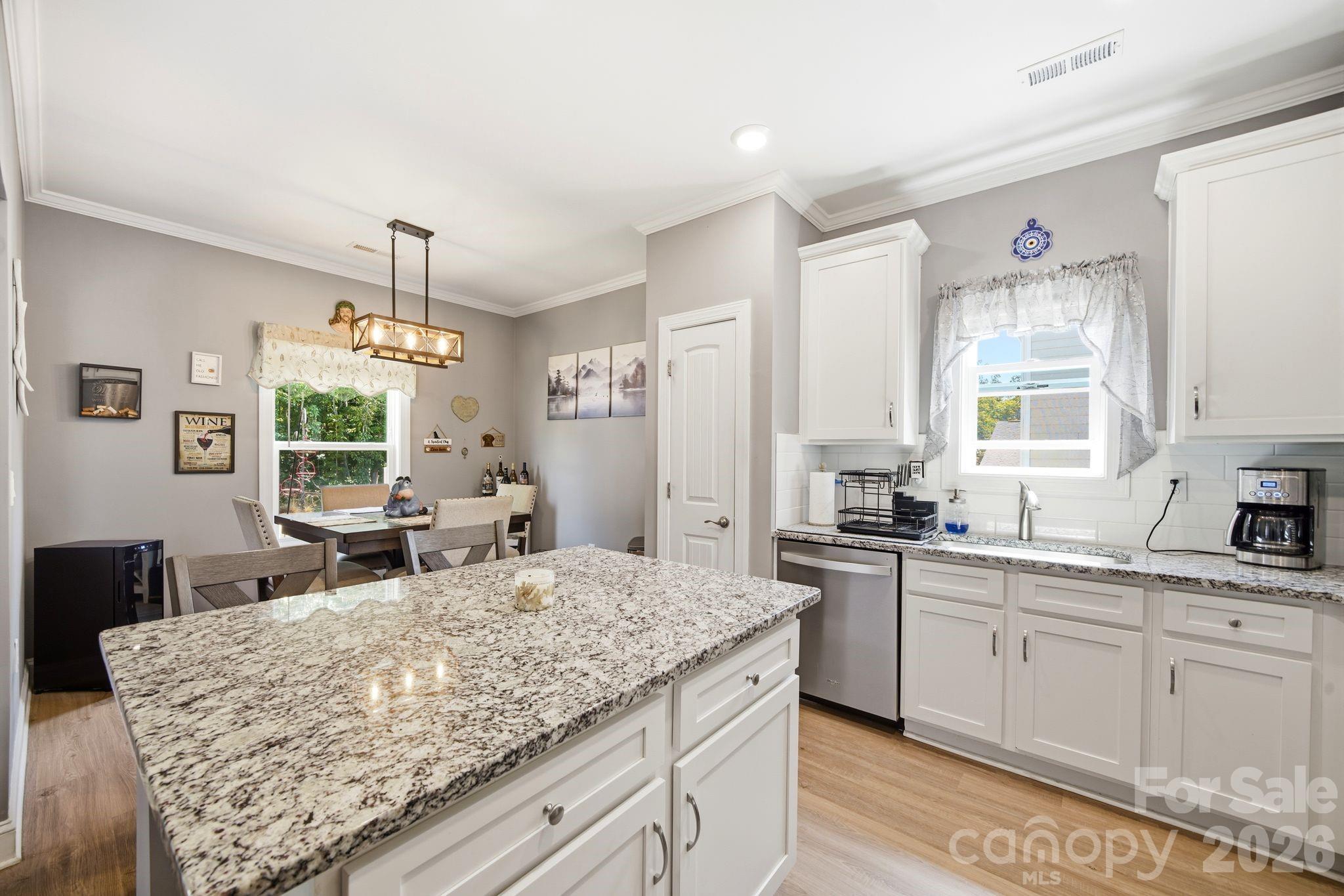 124 N Sina Street — Troutman