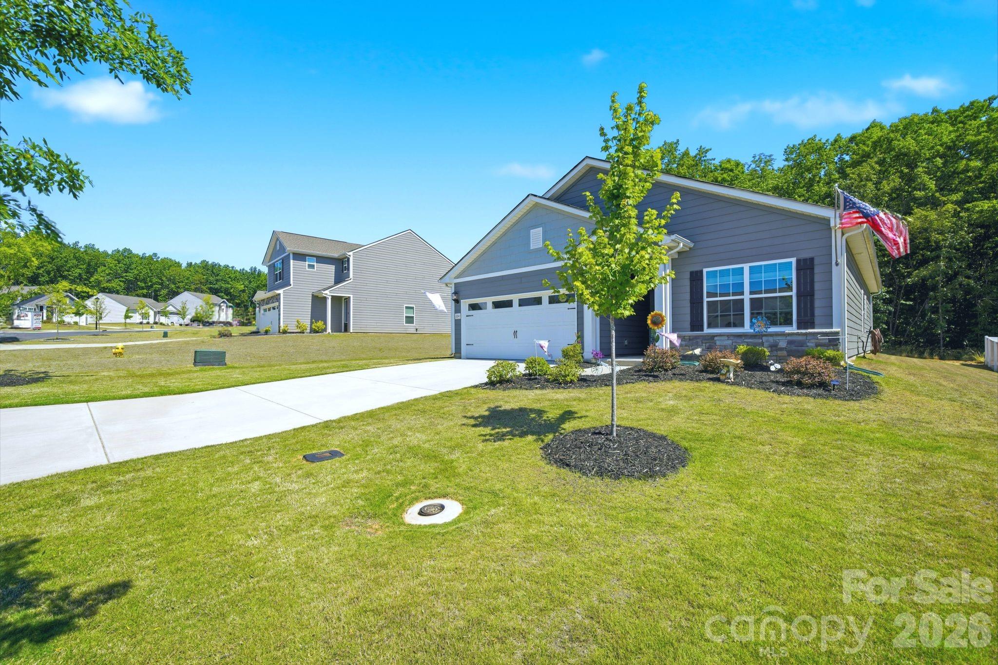 124 N Sina Street — Troutman