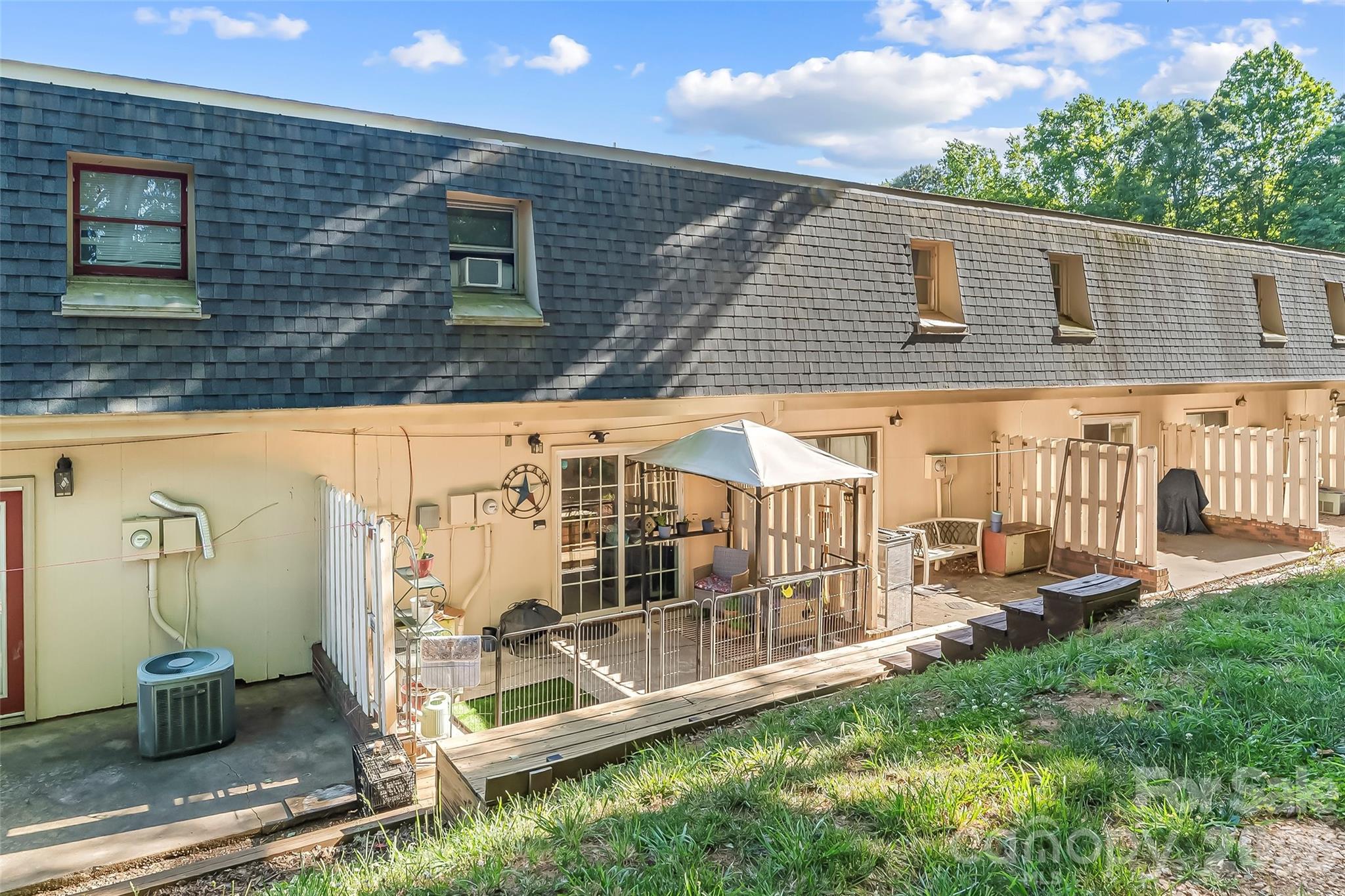 224 14th Avenue SE #C — Hickory