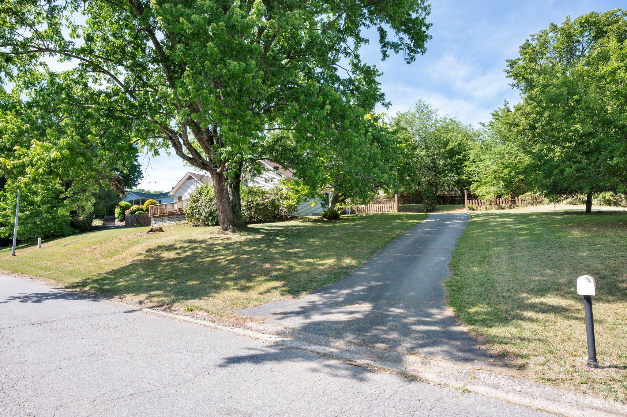 5 Johns Street — Asheville