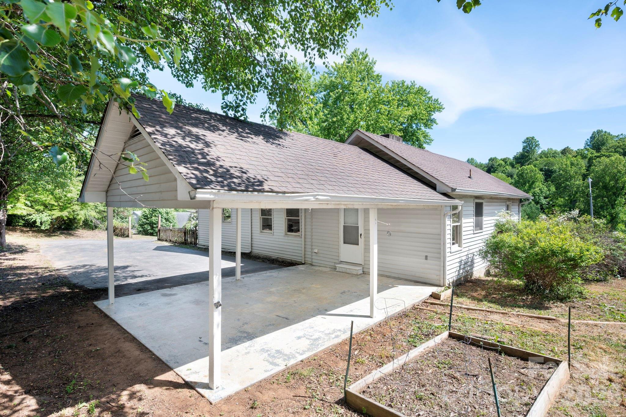 5 Johns Street — Asheville