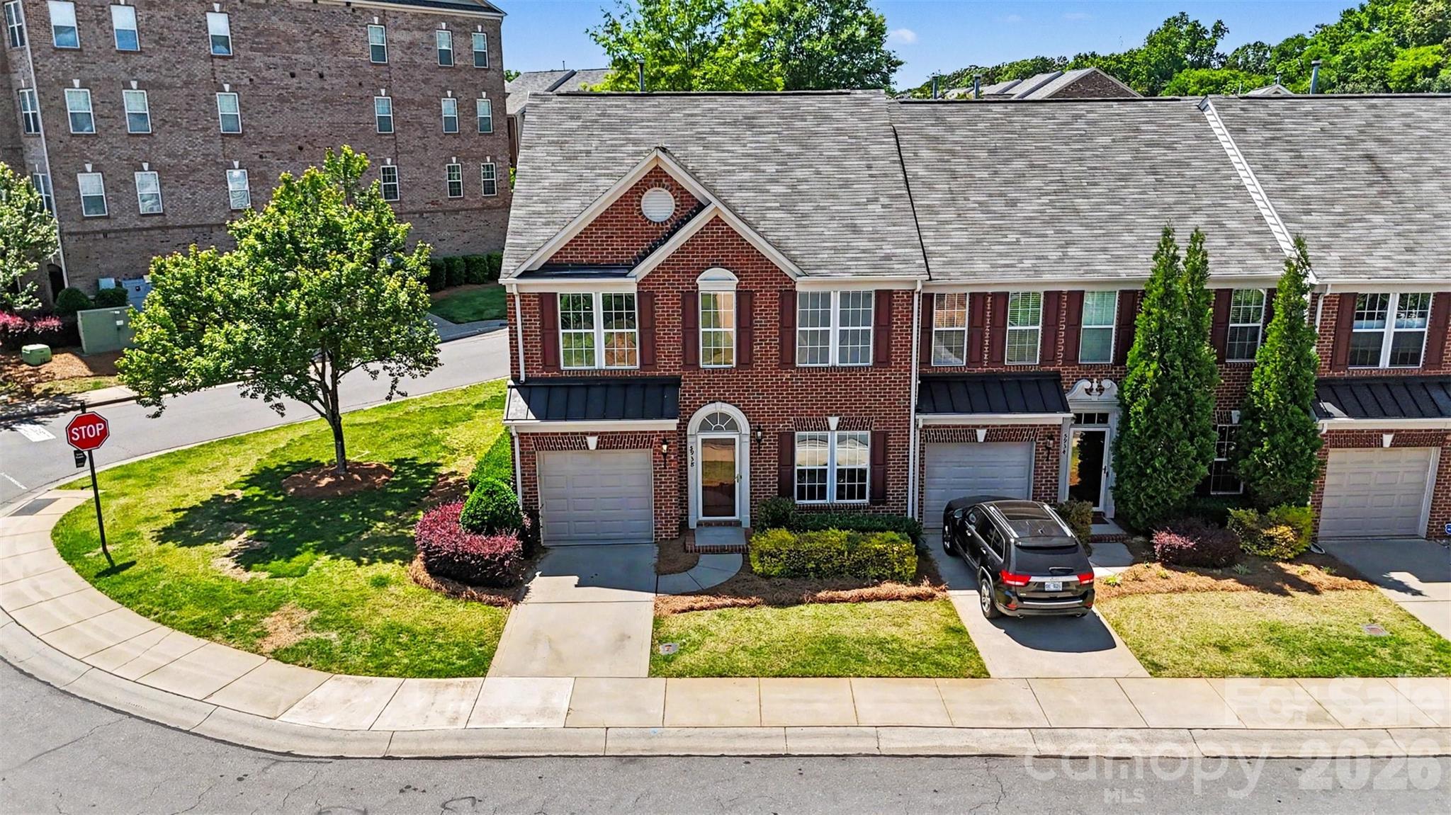 5938 Union Pacific Avenue — Charlotte