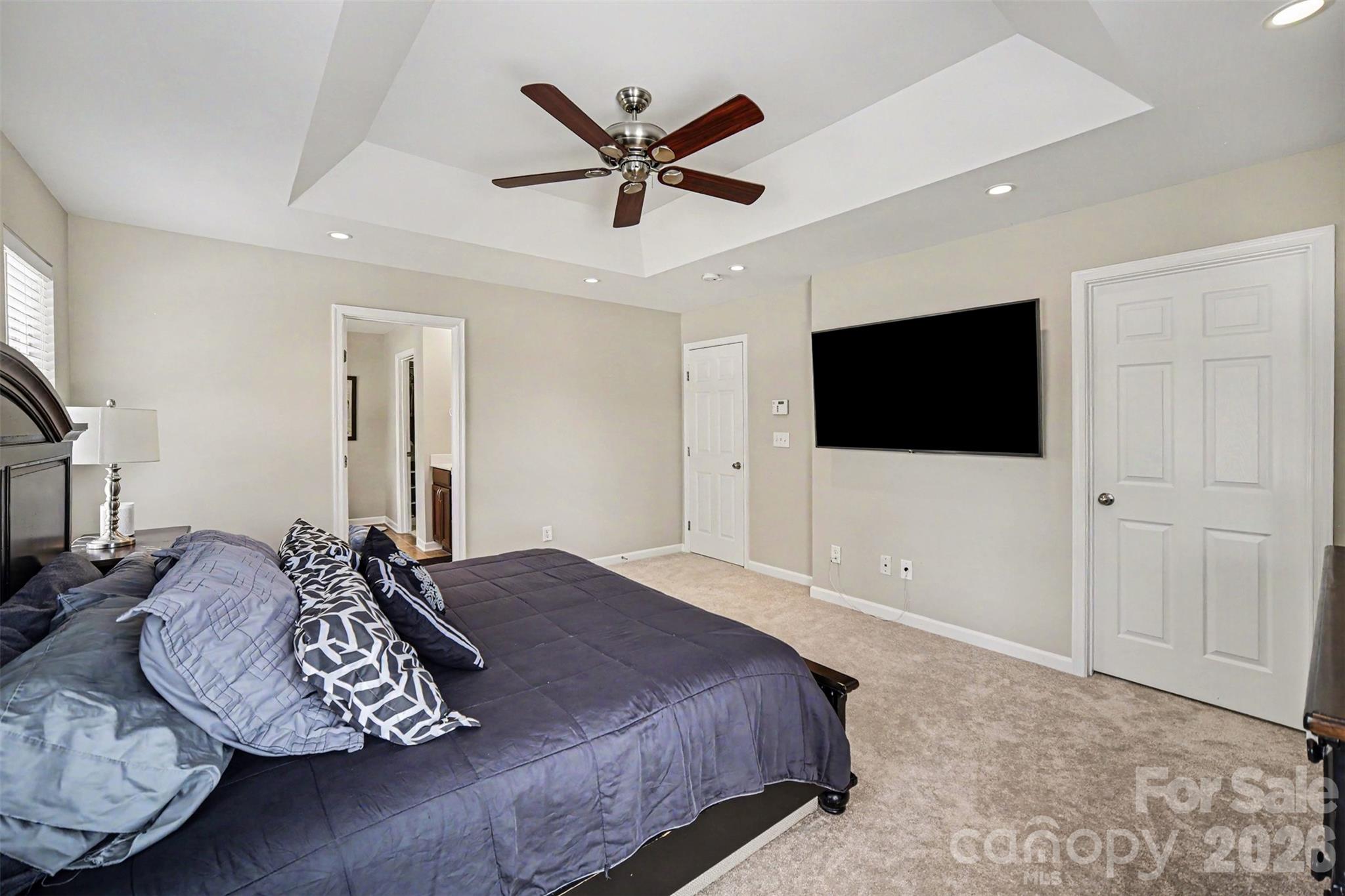 5938 Union Pacific Avenue — Charlotte