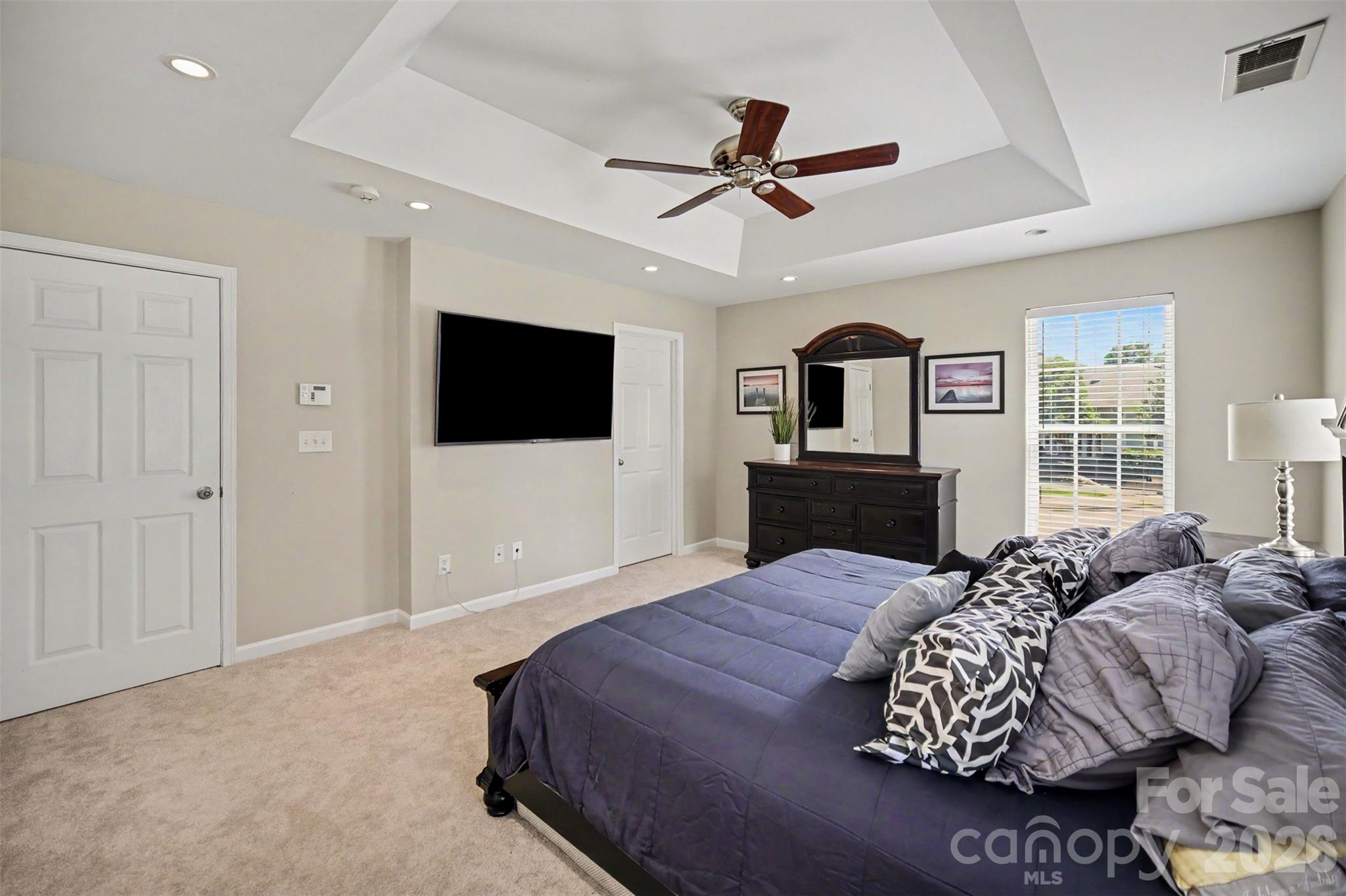 5938 Union Pacific Avenue — Charlotte