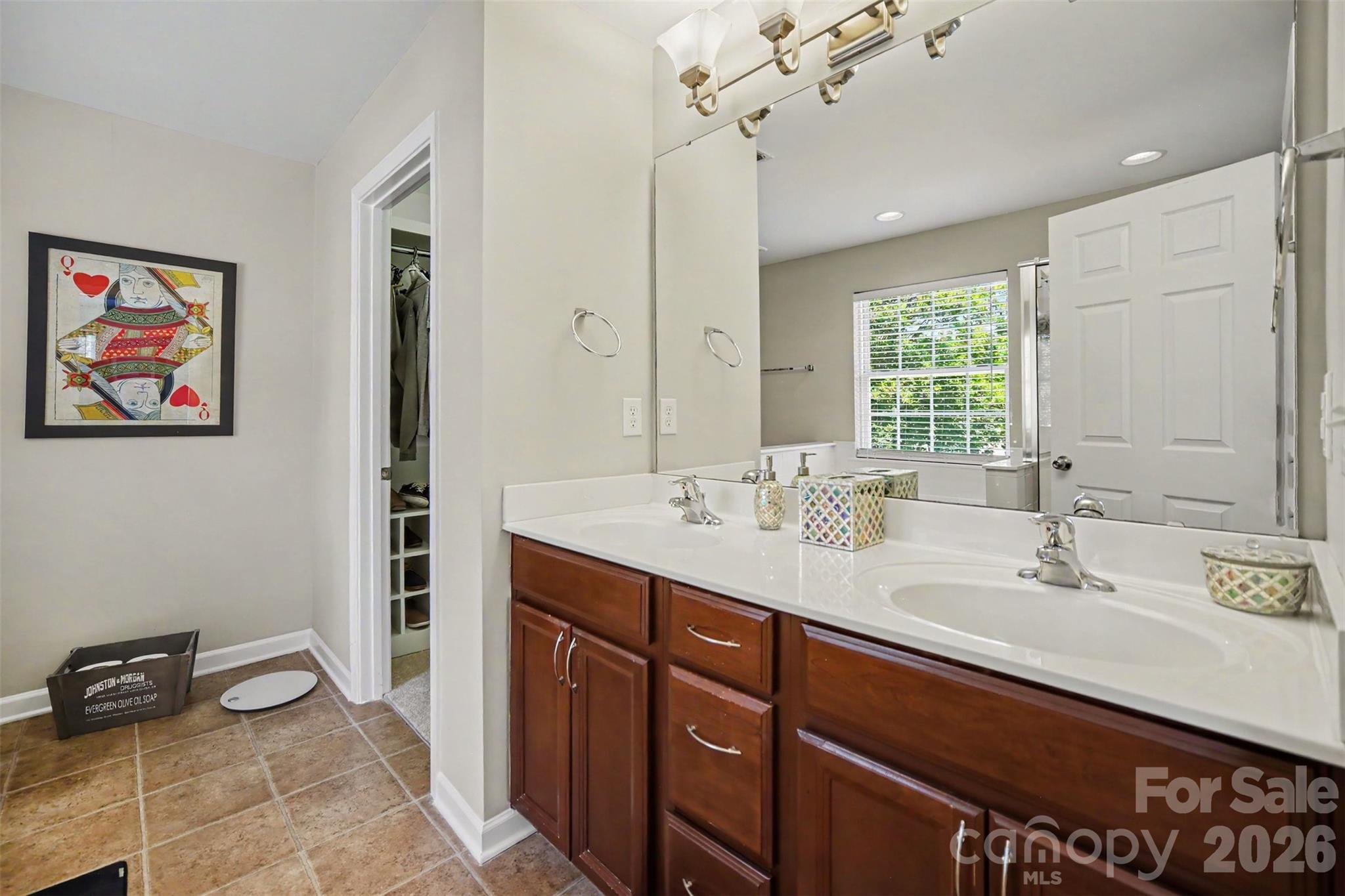 5938 Union Pacific Avenue — Charlotte