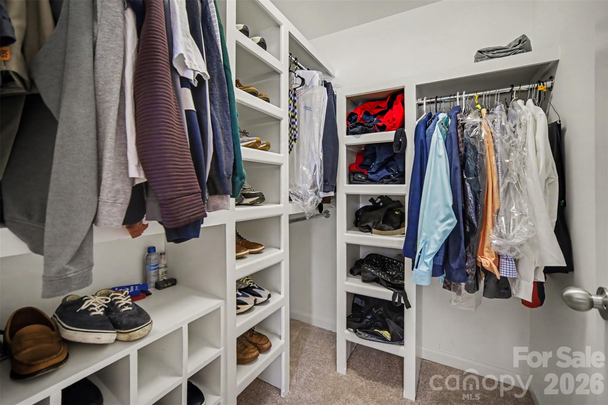 5938 Union Pacific Avenue — Charlotte