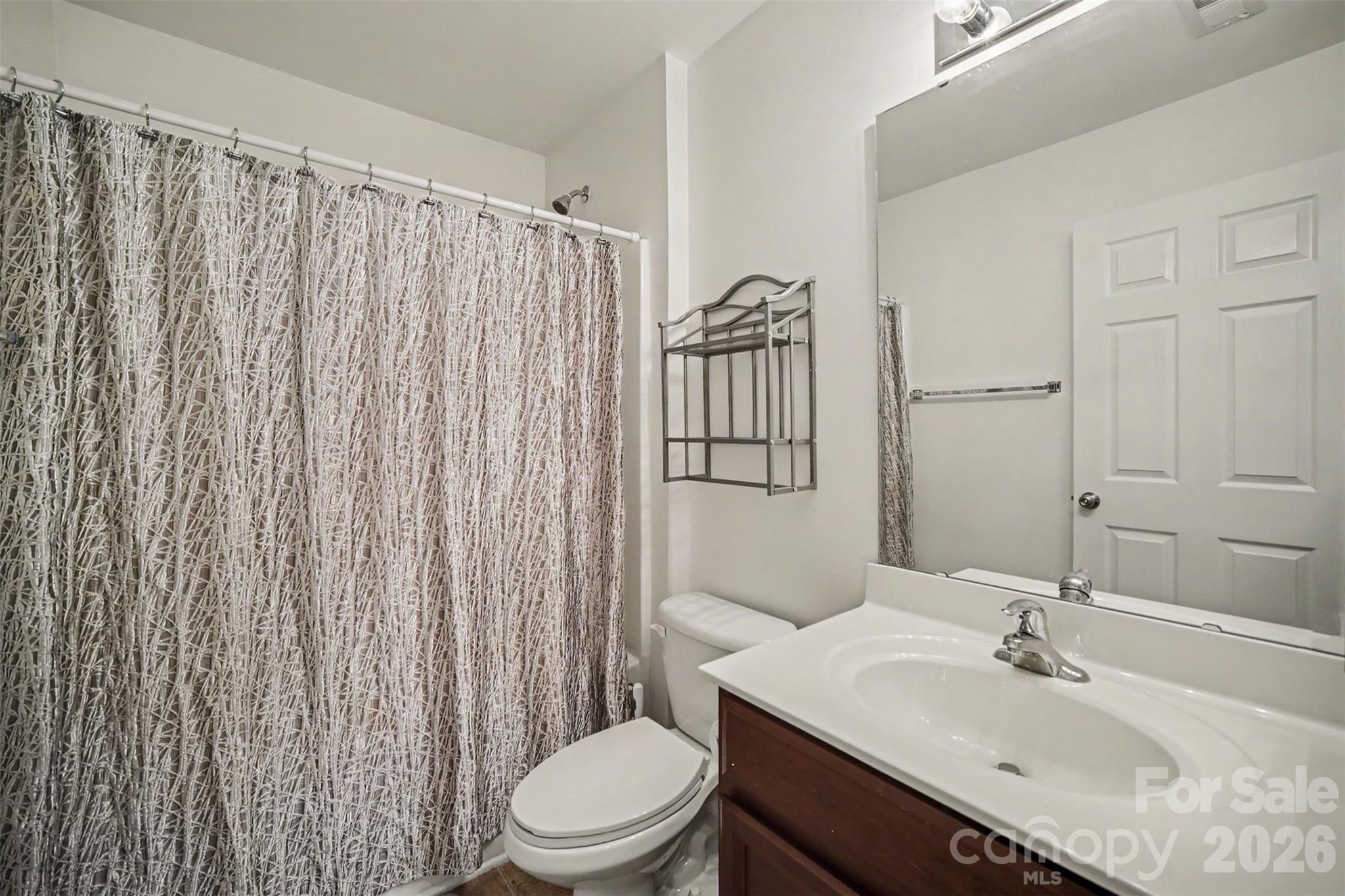 5938 Union Pacific Avenue — Charlotte