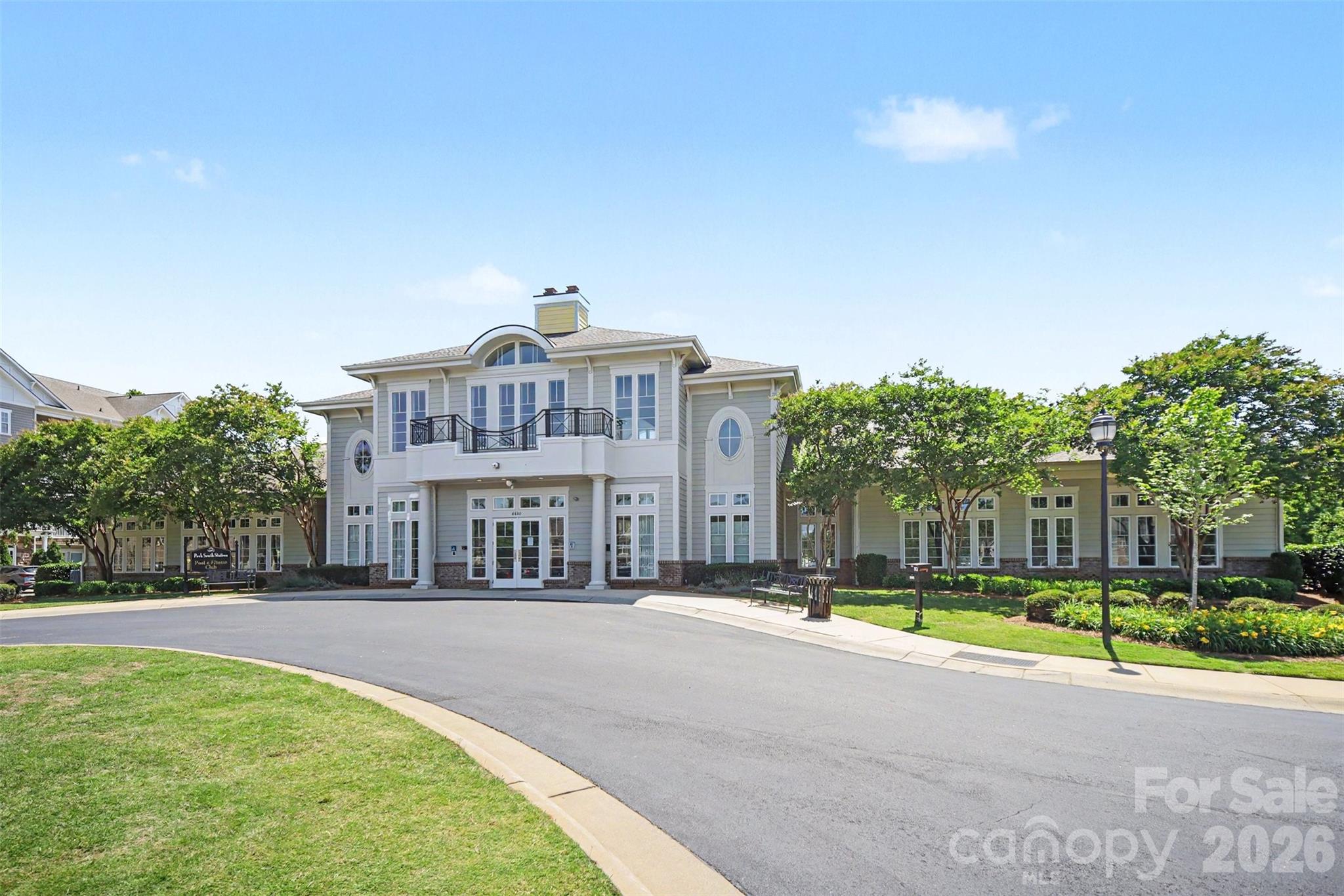 5938 Union Pacific Avenue — Charlotte