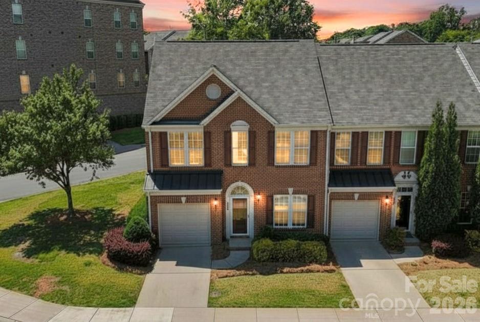 5938 Union Pacific Avenue — Charlotte