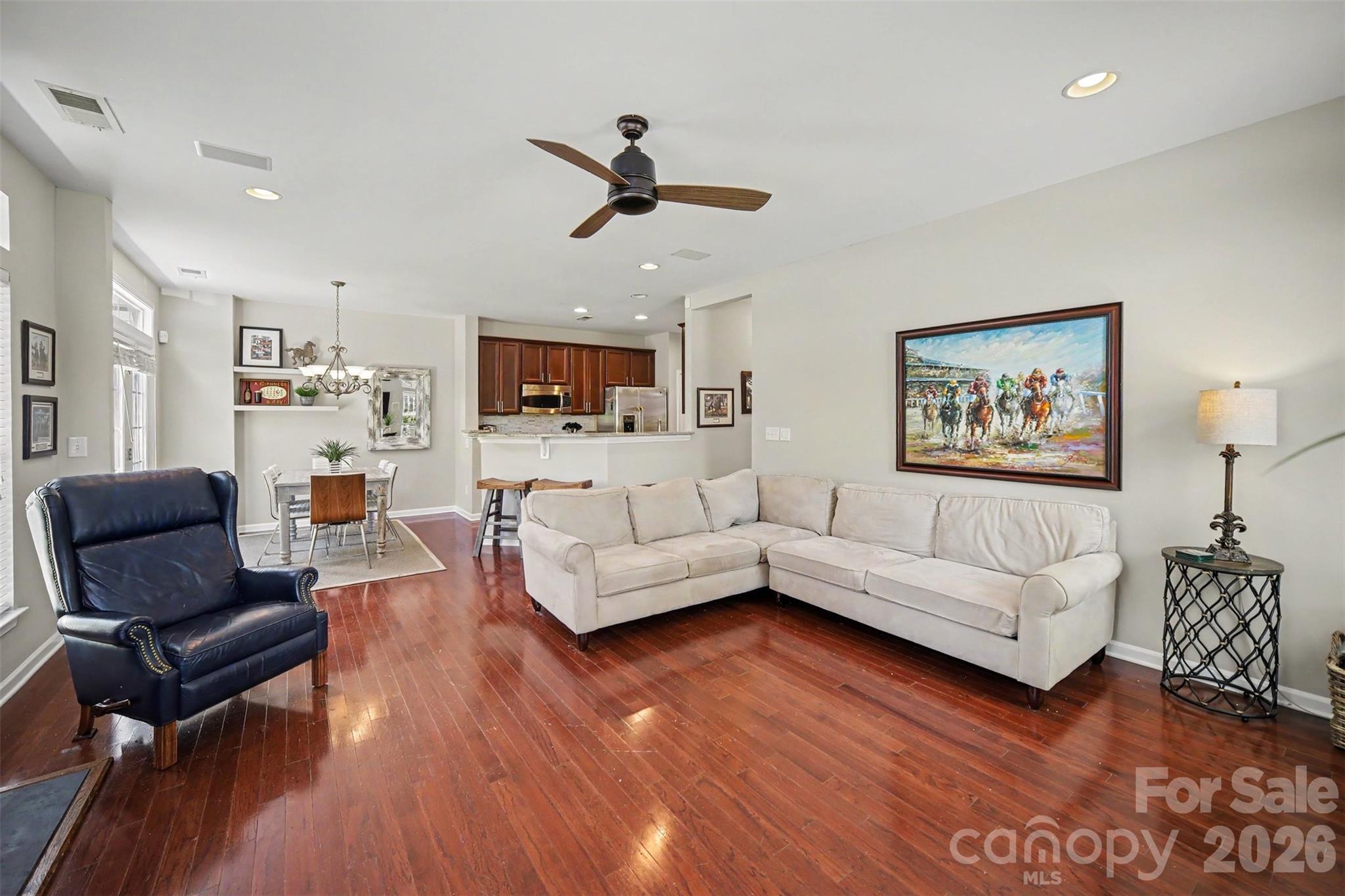 5938 Union Pacific Avenue — Charlotte