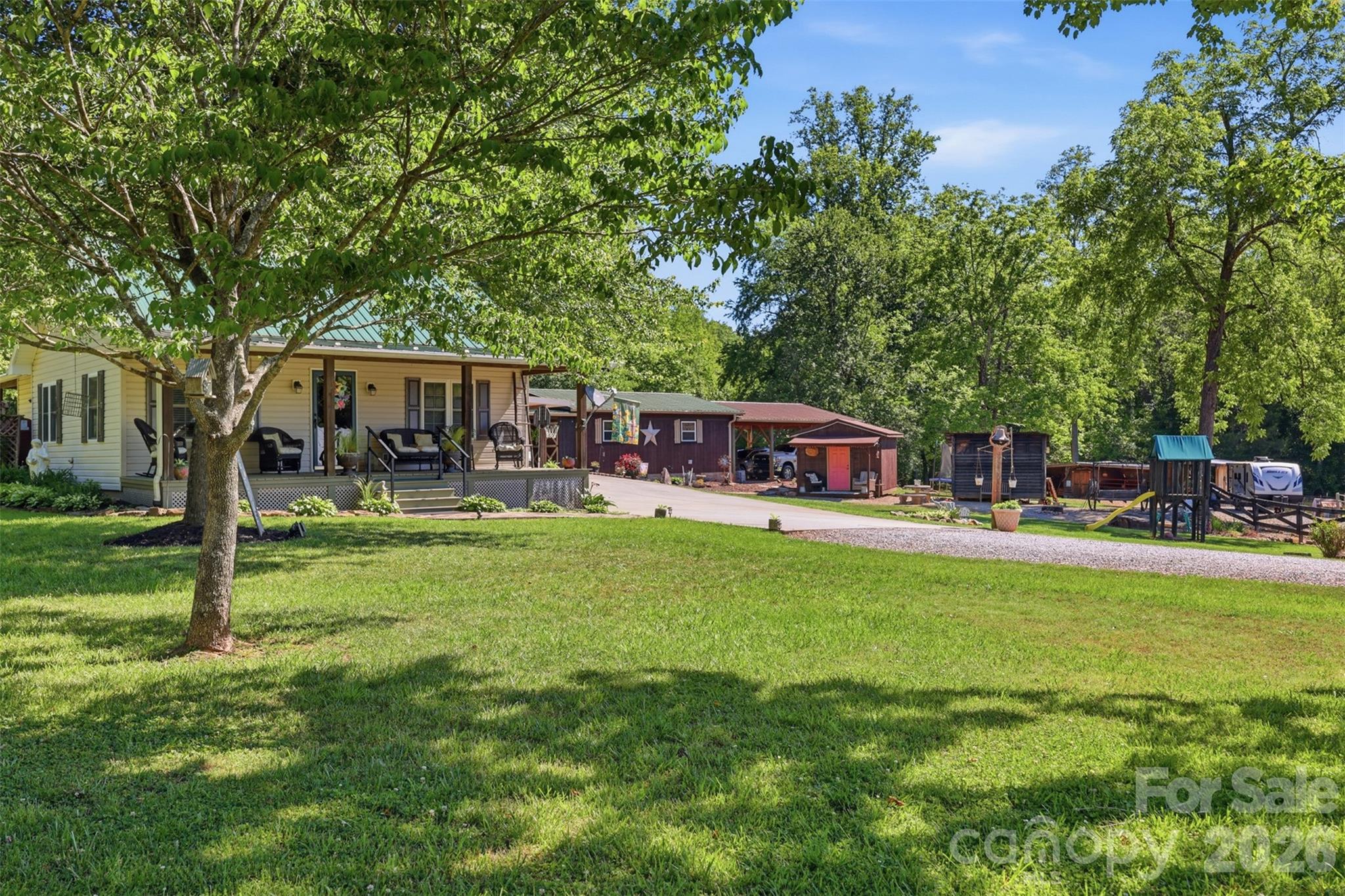 176 + 174 Oak Hollow Road — Union Grove