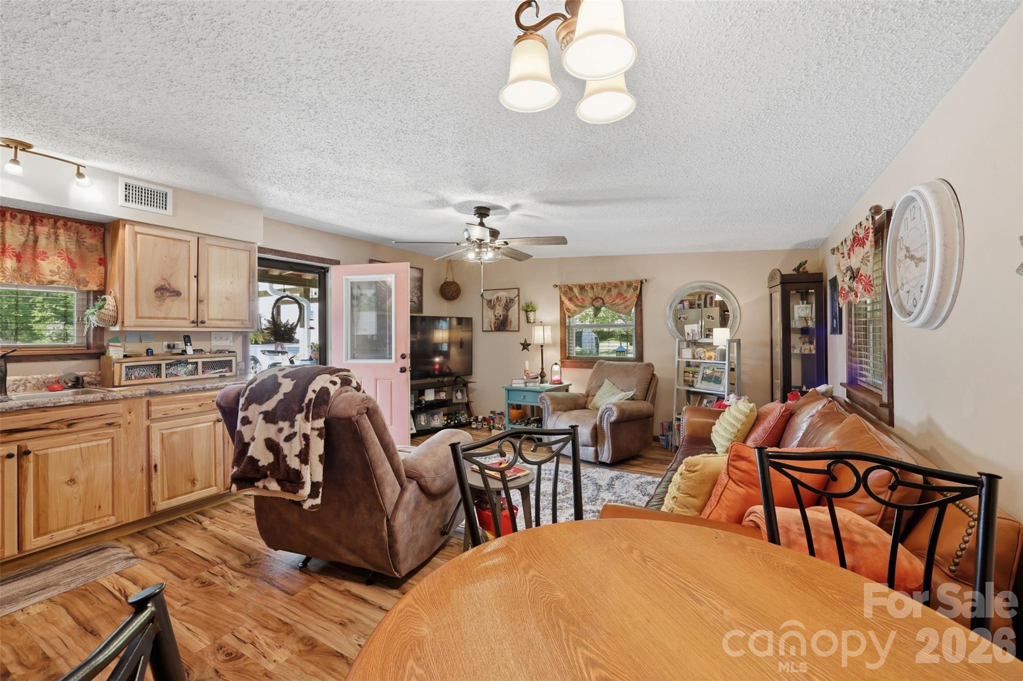 176 + 174 Oak Hollow Road — Union Grove