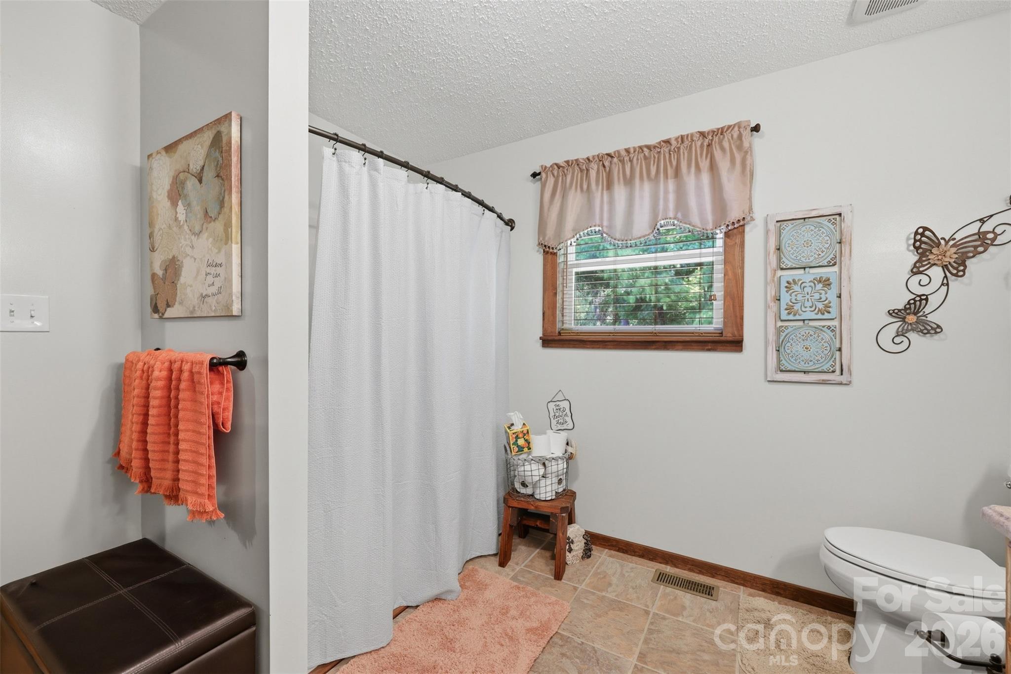 176 + 174 Oak Hollow Road — Union Grove
