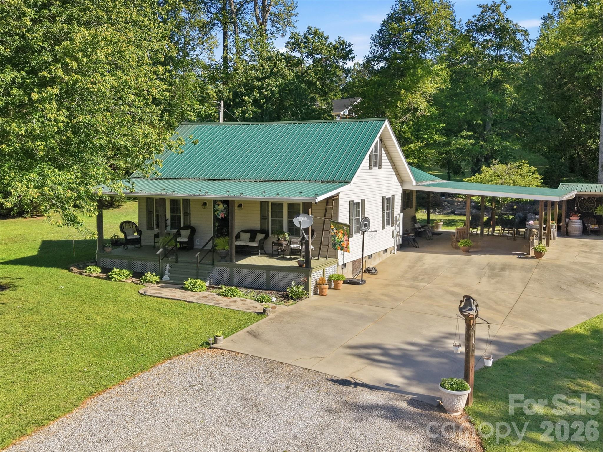 176 + 174 Oak Hollow Road — Union Grove