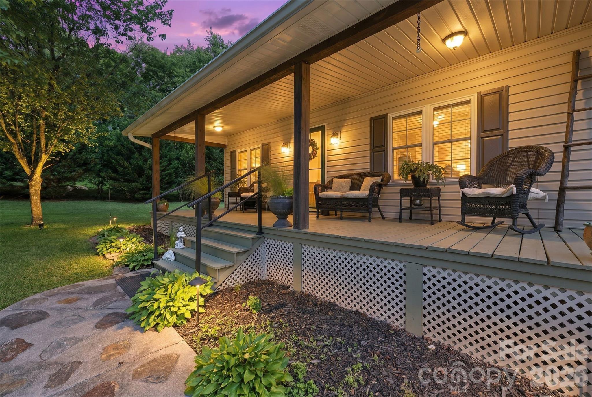 176 + 174 Oak Hollow Road — Union Grove
