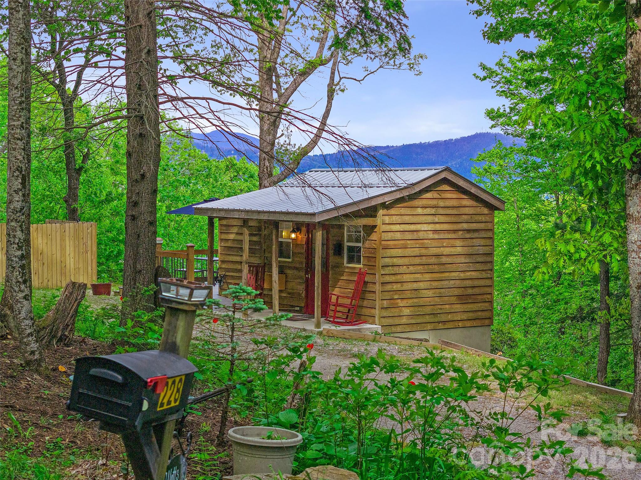 228 Continental Divide Road — Spruce Pine