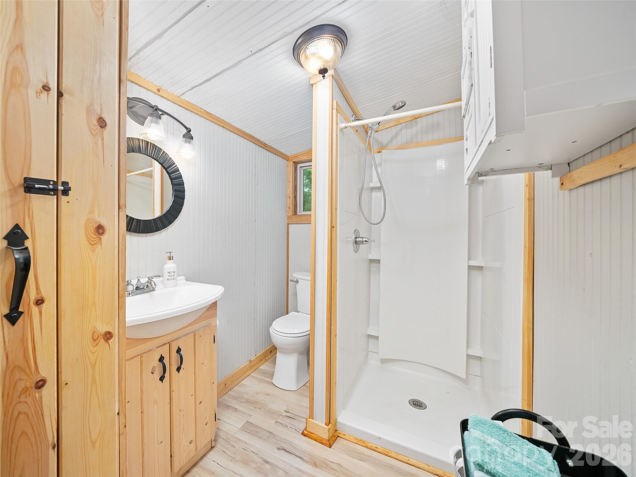 228 Continental Divide Road — Spruce Pine